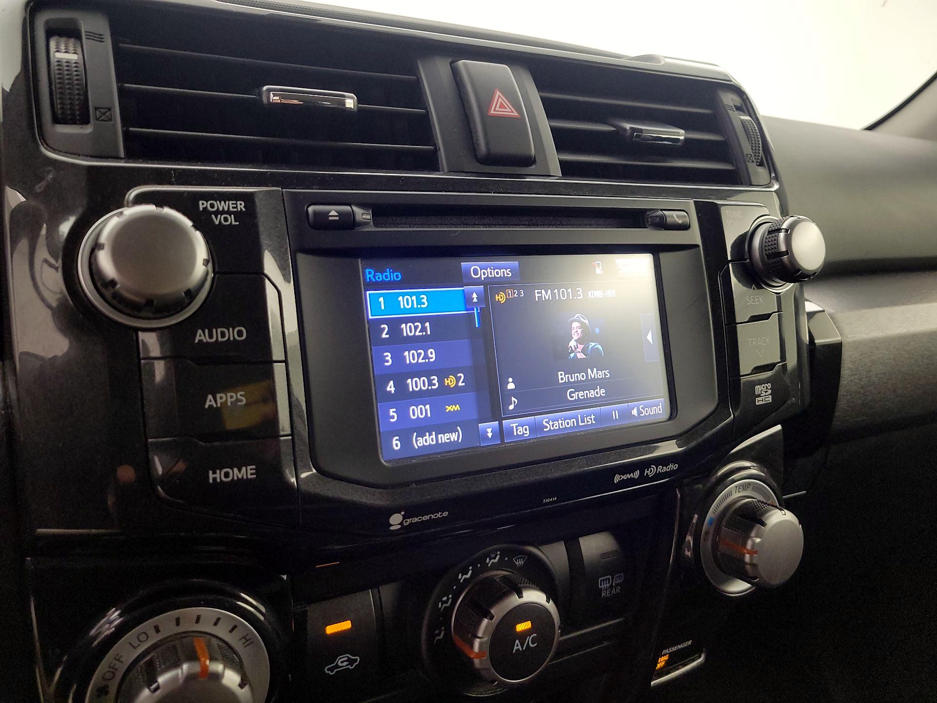 Thumbnail: 2019 Toyota 4Runner - 15