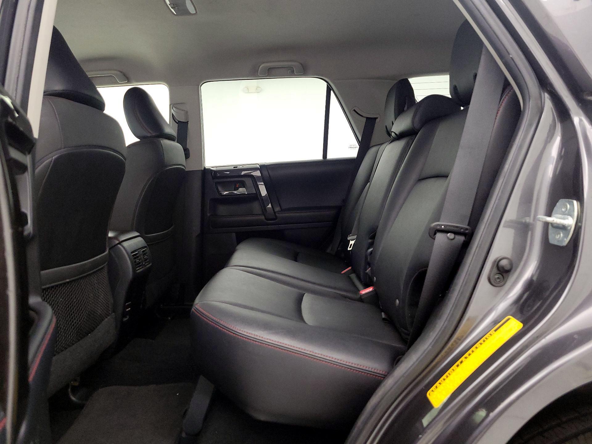 Thumbnail: 2019 Toyota 4Runner - 19