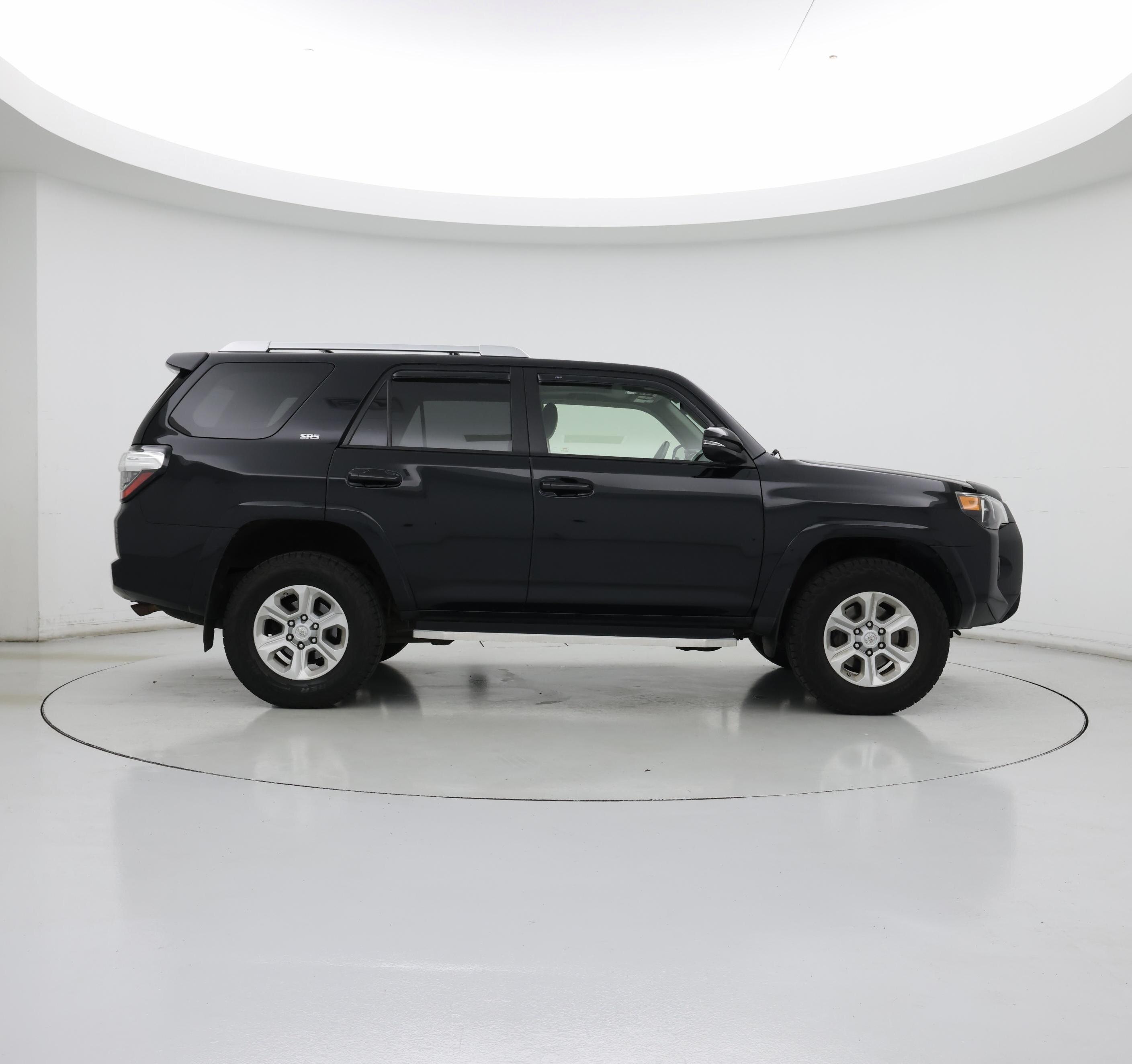 Thumbnail: 2017 Toyota 4Runner - 7