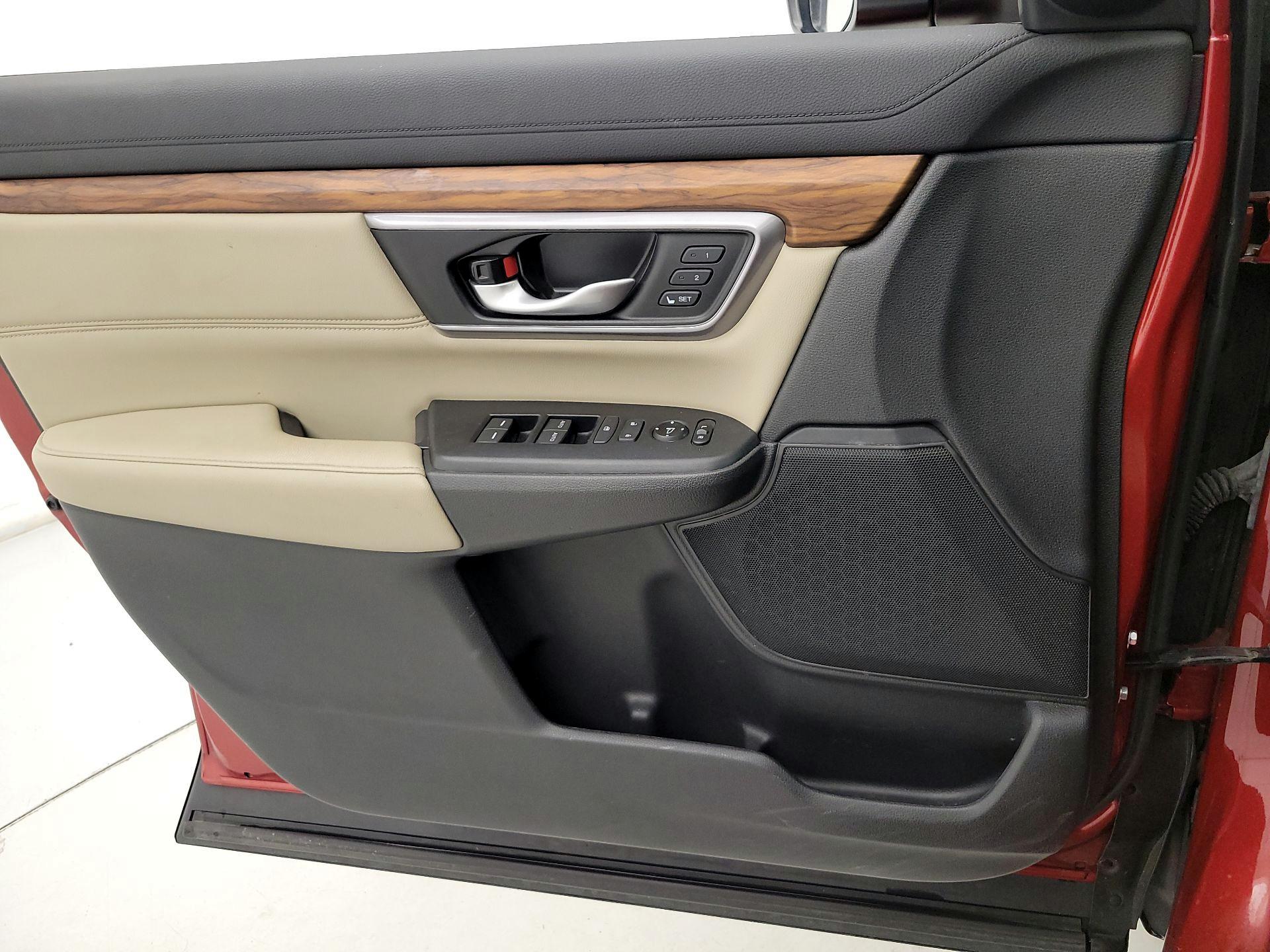 Thumbnail: 2017 Honda CR-V - 12