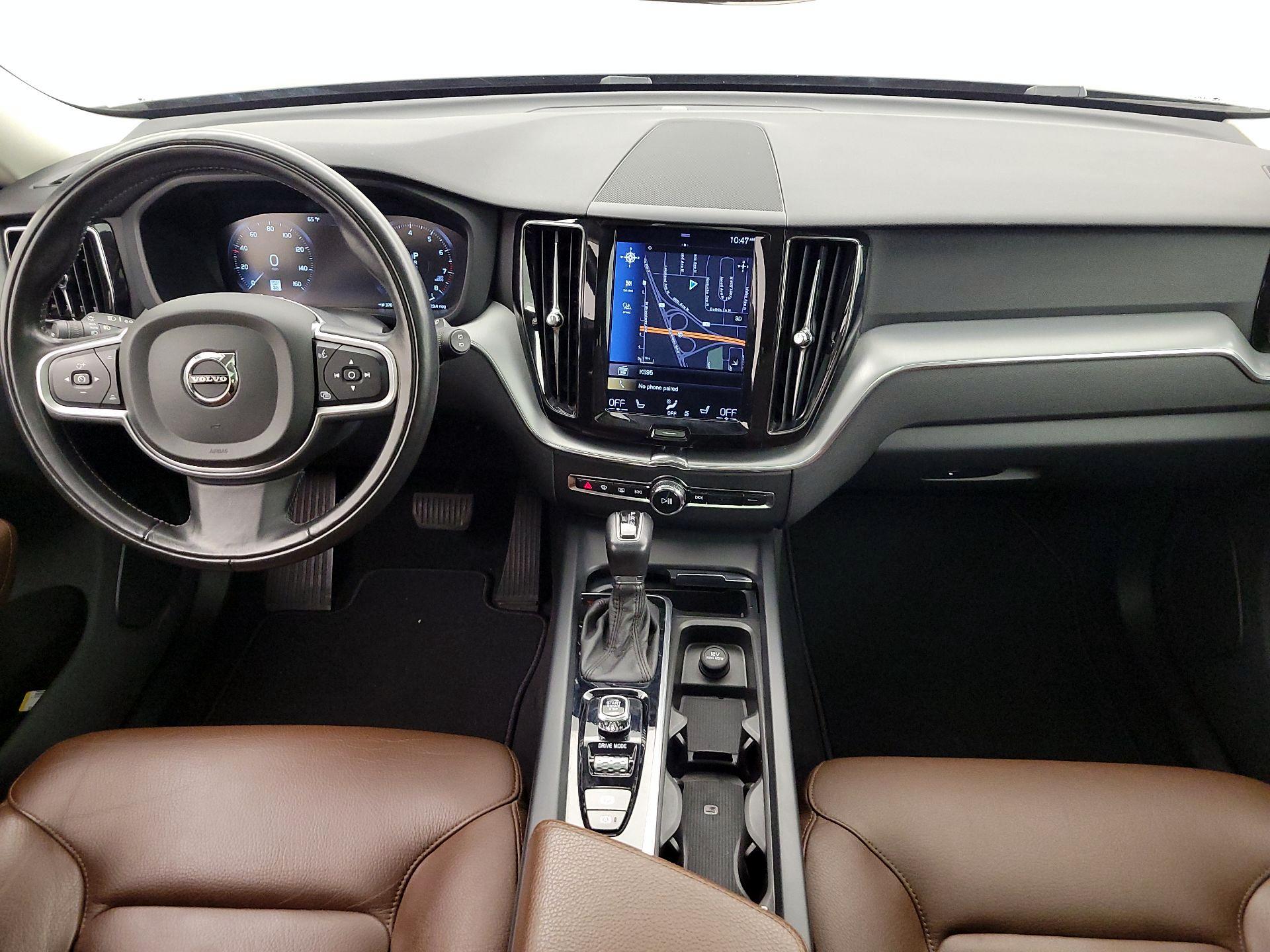 Thumbnail: 2018 Volvo XC60 - 9