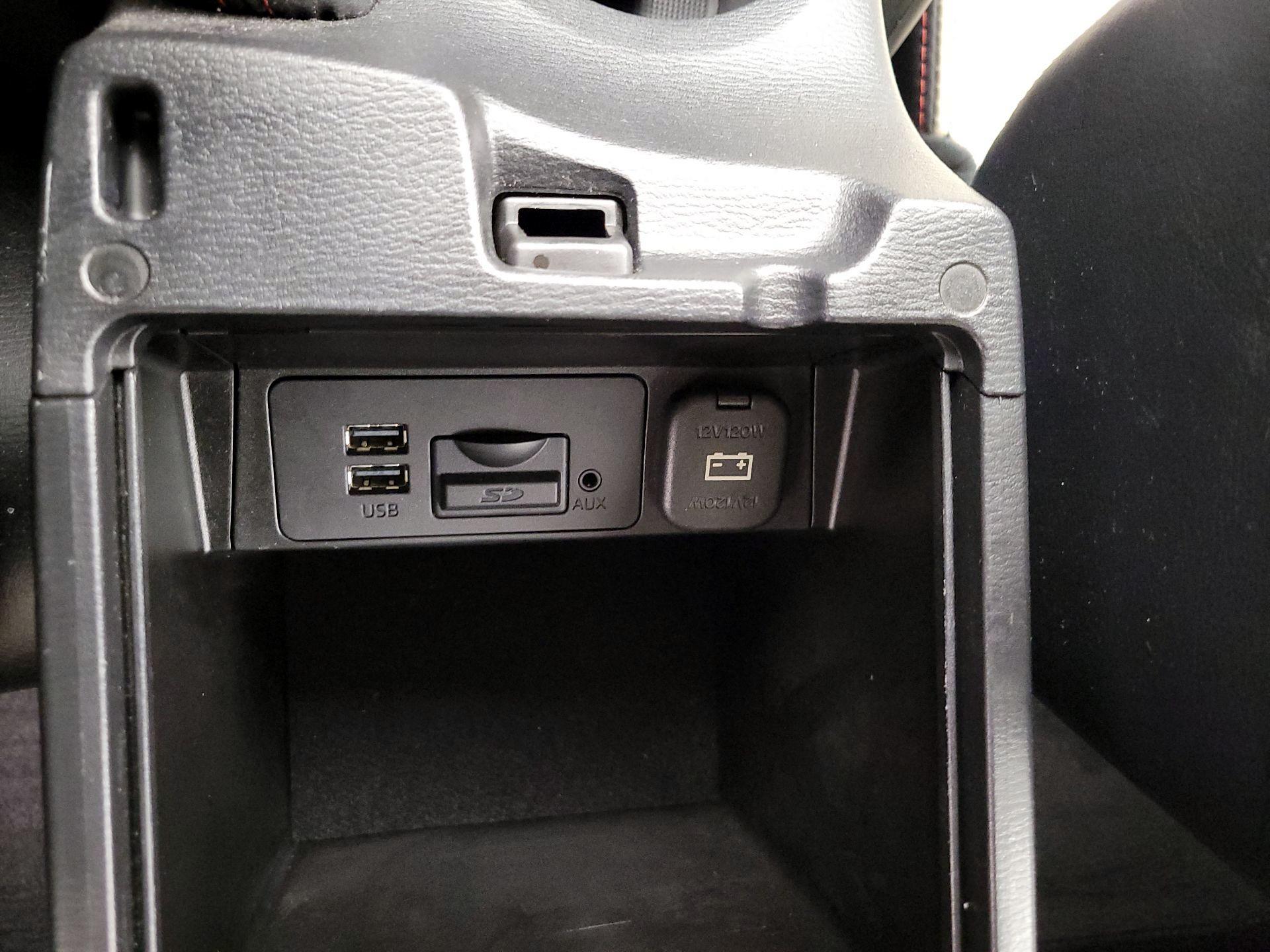 Thumbnail: 2014 Mazda Mazda3 - 19