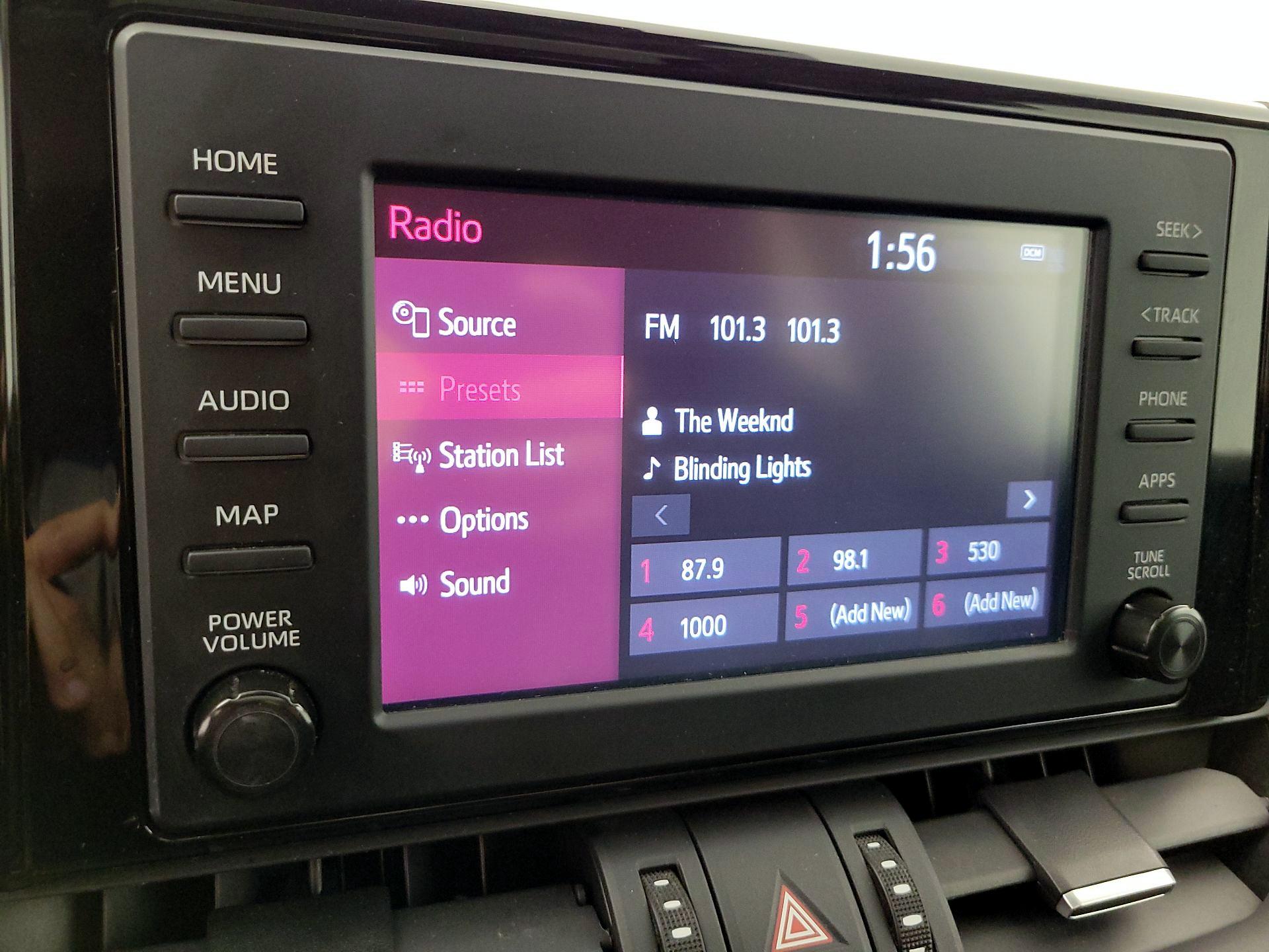 Thumbnail: 2019 Toyota RAV4 - 16