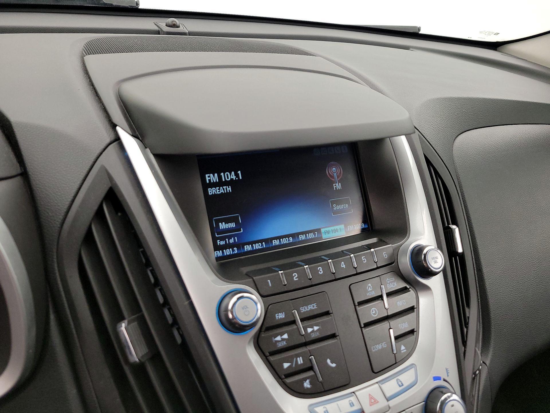 Thumbnail: 2015 Chevrolet Equinox - 14