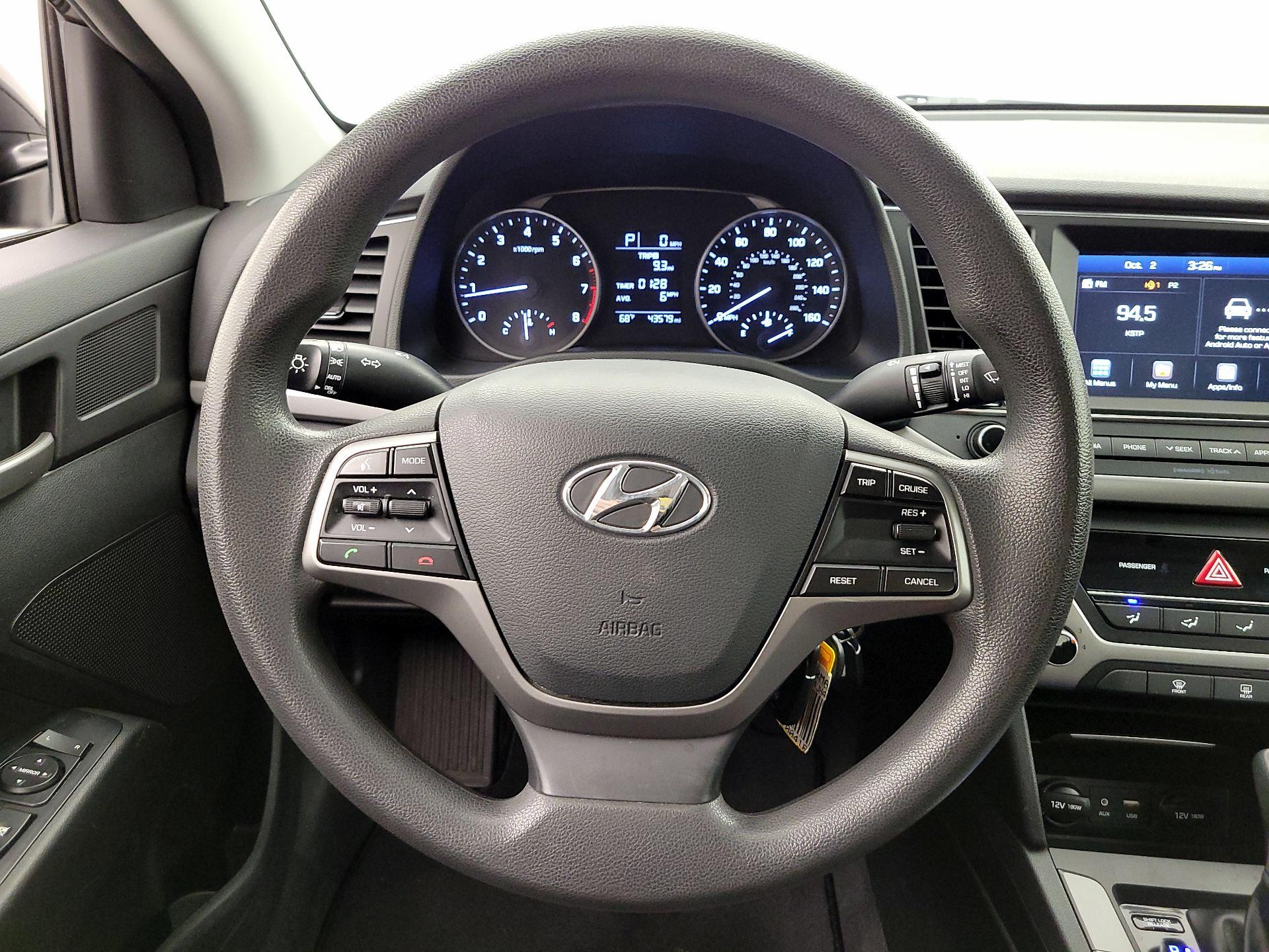 Thumbnail: 2018 Hyundai Elantra - 10