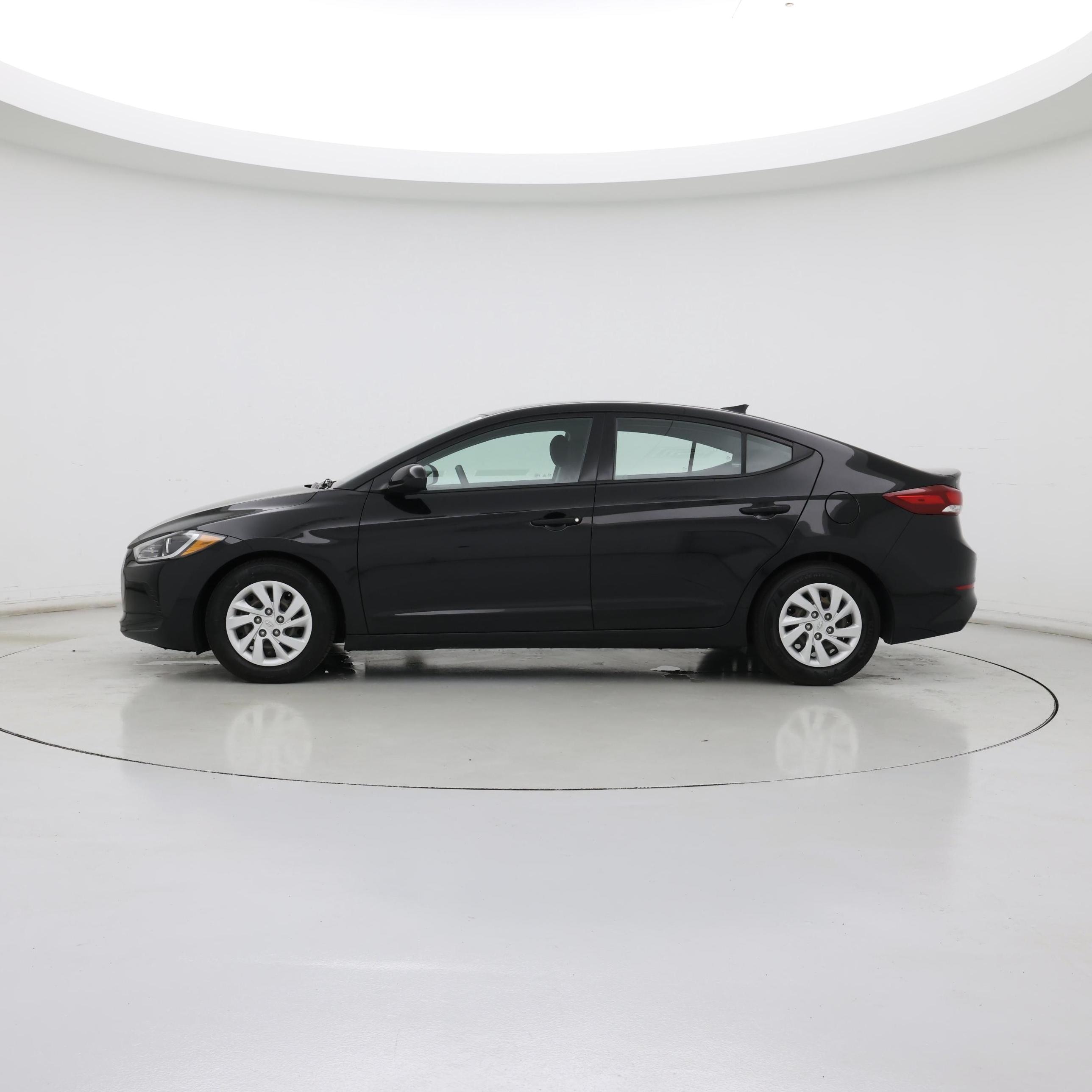 Thumbnail: 2018 Hyundai Elantra - 3