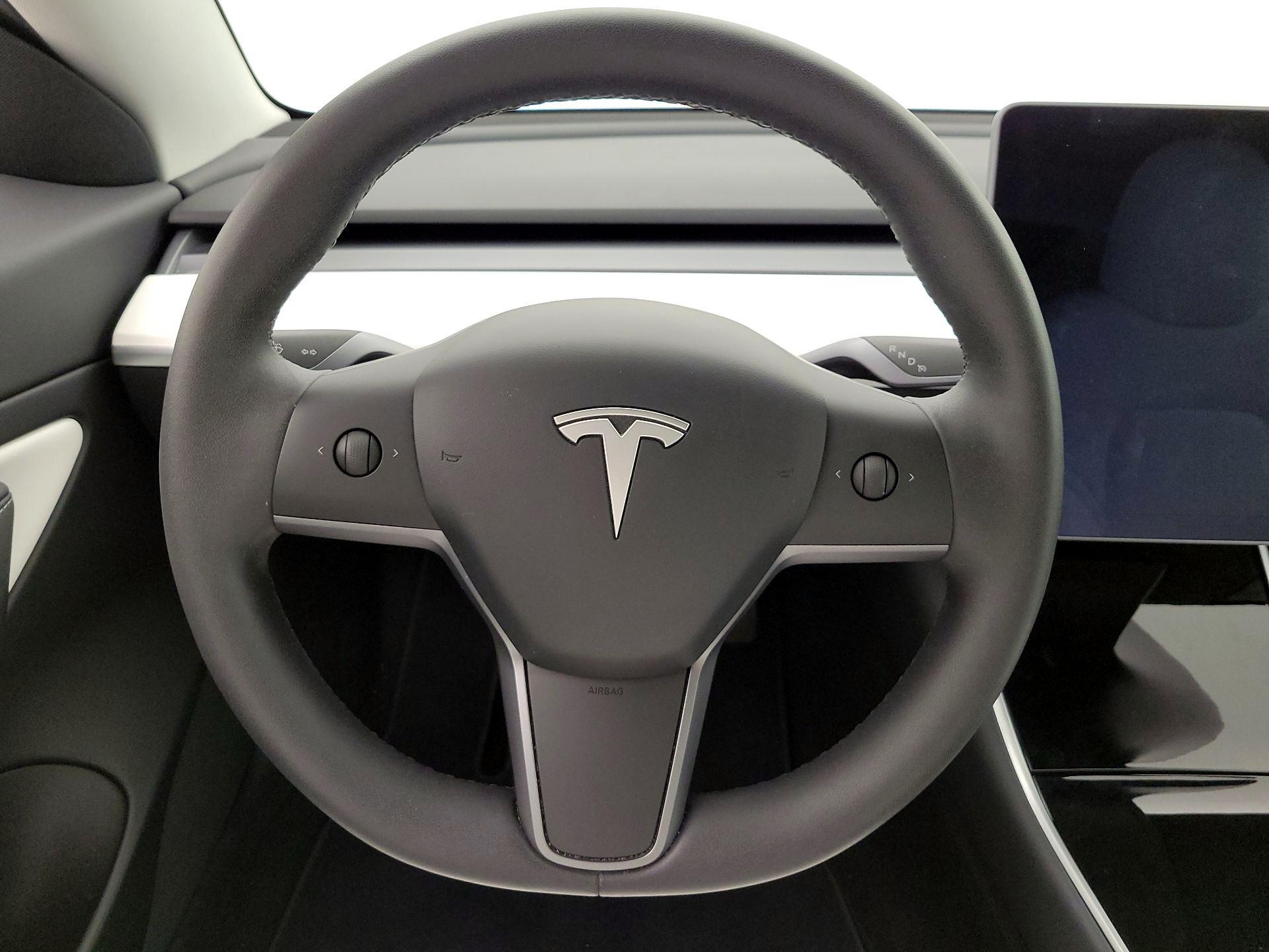 Thumbnail: 2020 Tesla Model 3 - 10