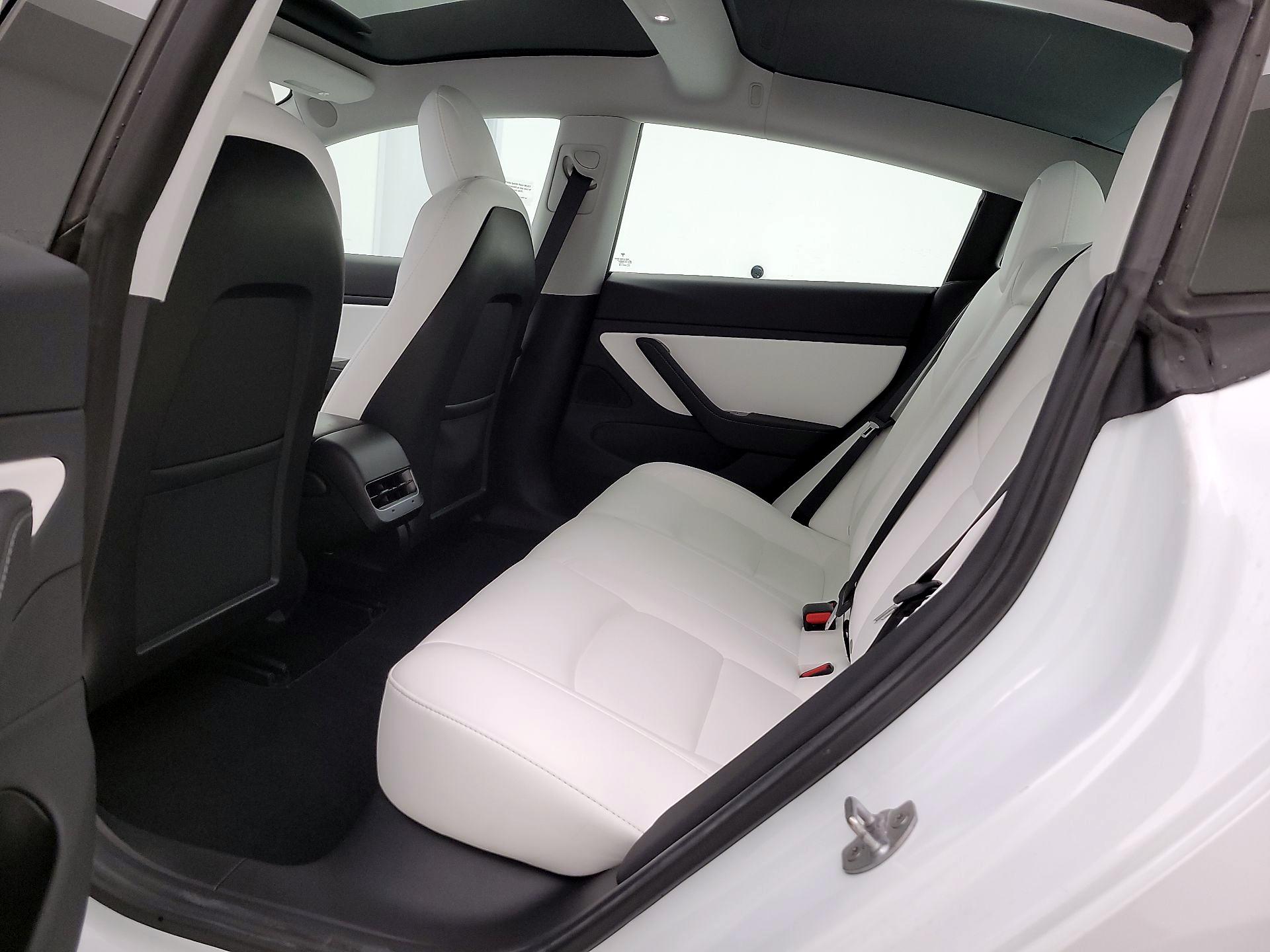 Thumbnail: 2020 Tesla Model 3 - 19