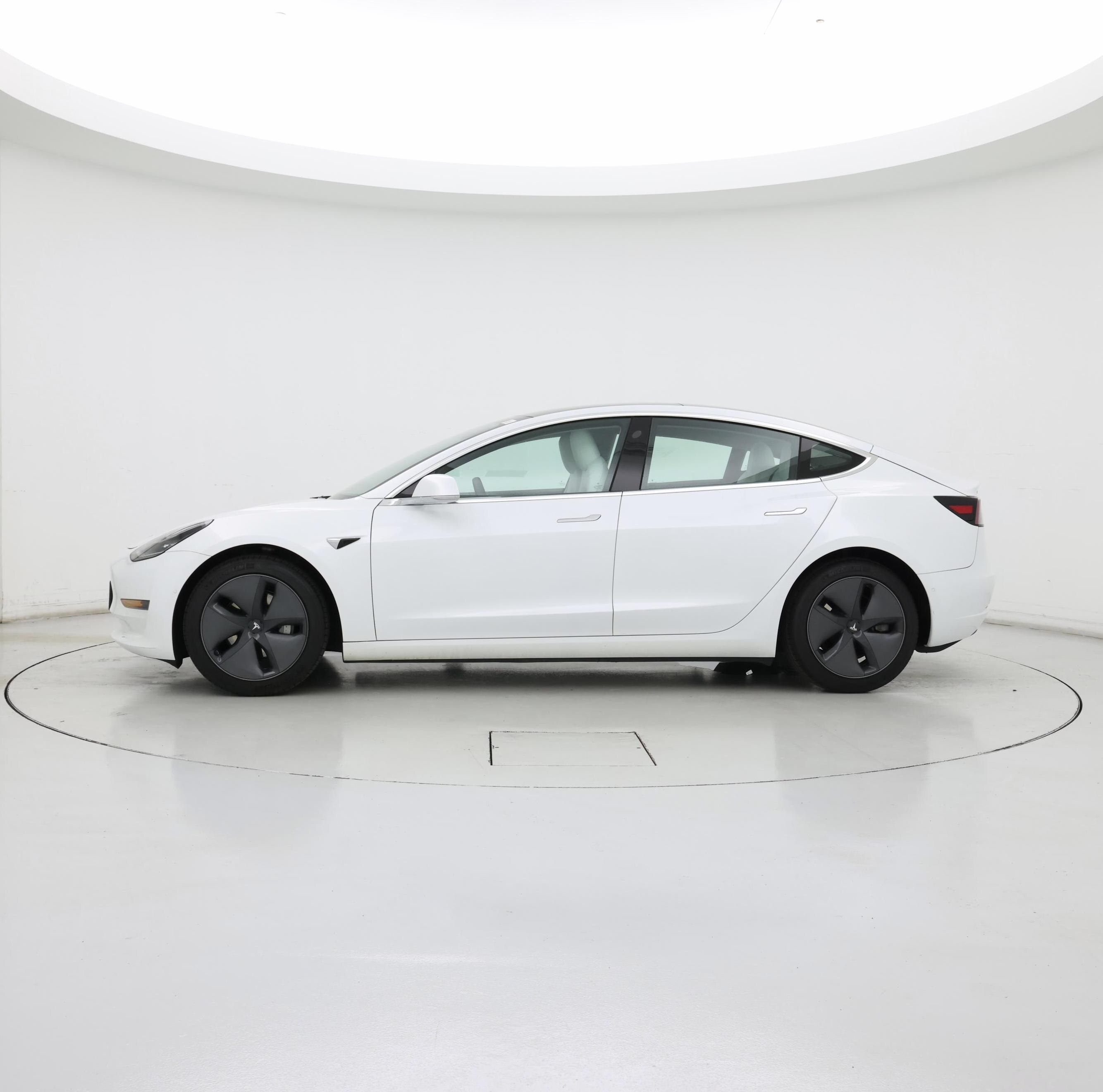 Thumbnail: 2020 Tesla Model 3 - 3
