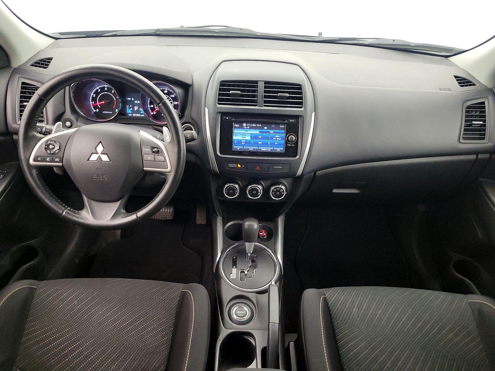 Thumbnail: 2014 Mitsubishi Outlander Sport - 9