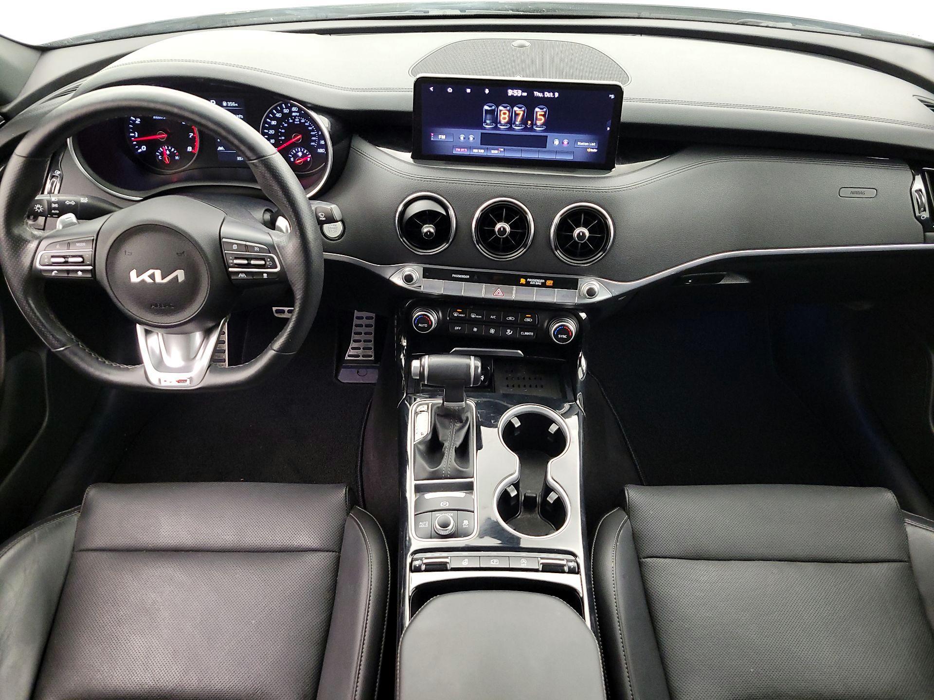Thumbnail: 2022 Kia Stinger - 9