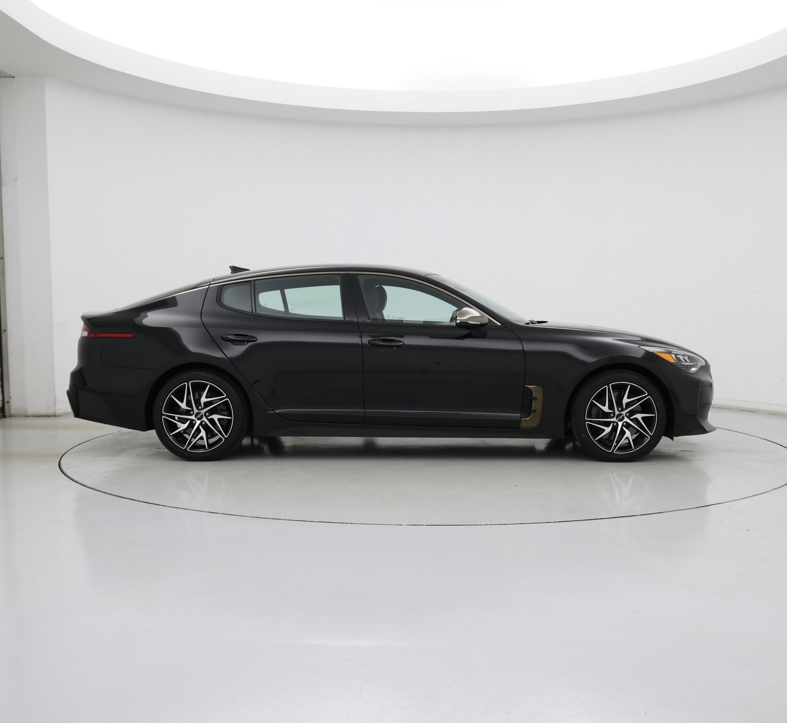 Thumbnail: 2022 Kia Stinger - 7