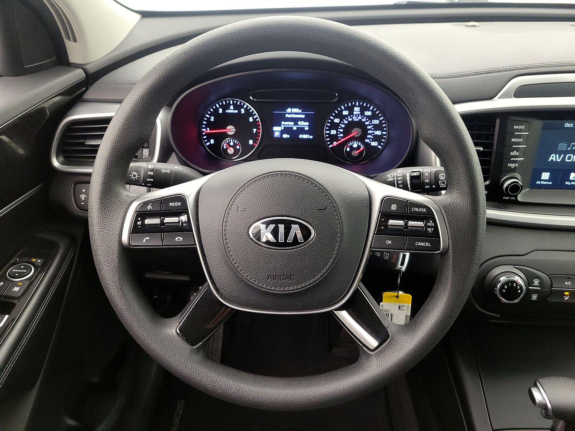 Thumbnail: 2019 Kia Sorento - 10