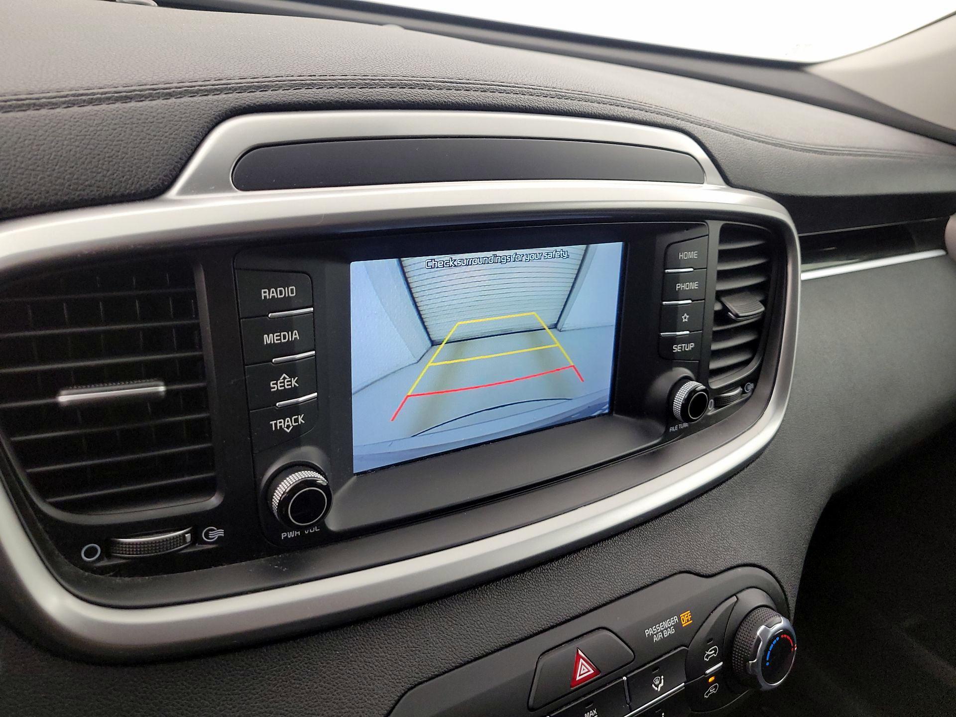 Thumbnail: 2019 Kia Sorento - 14