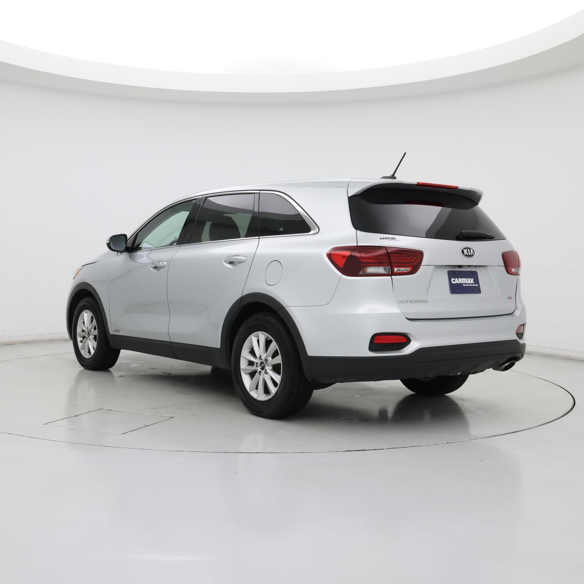 Thumbnail: 2019 Kia Sorento - 2
