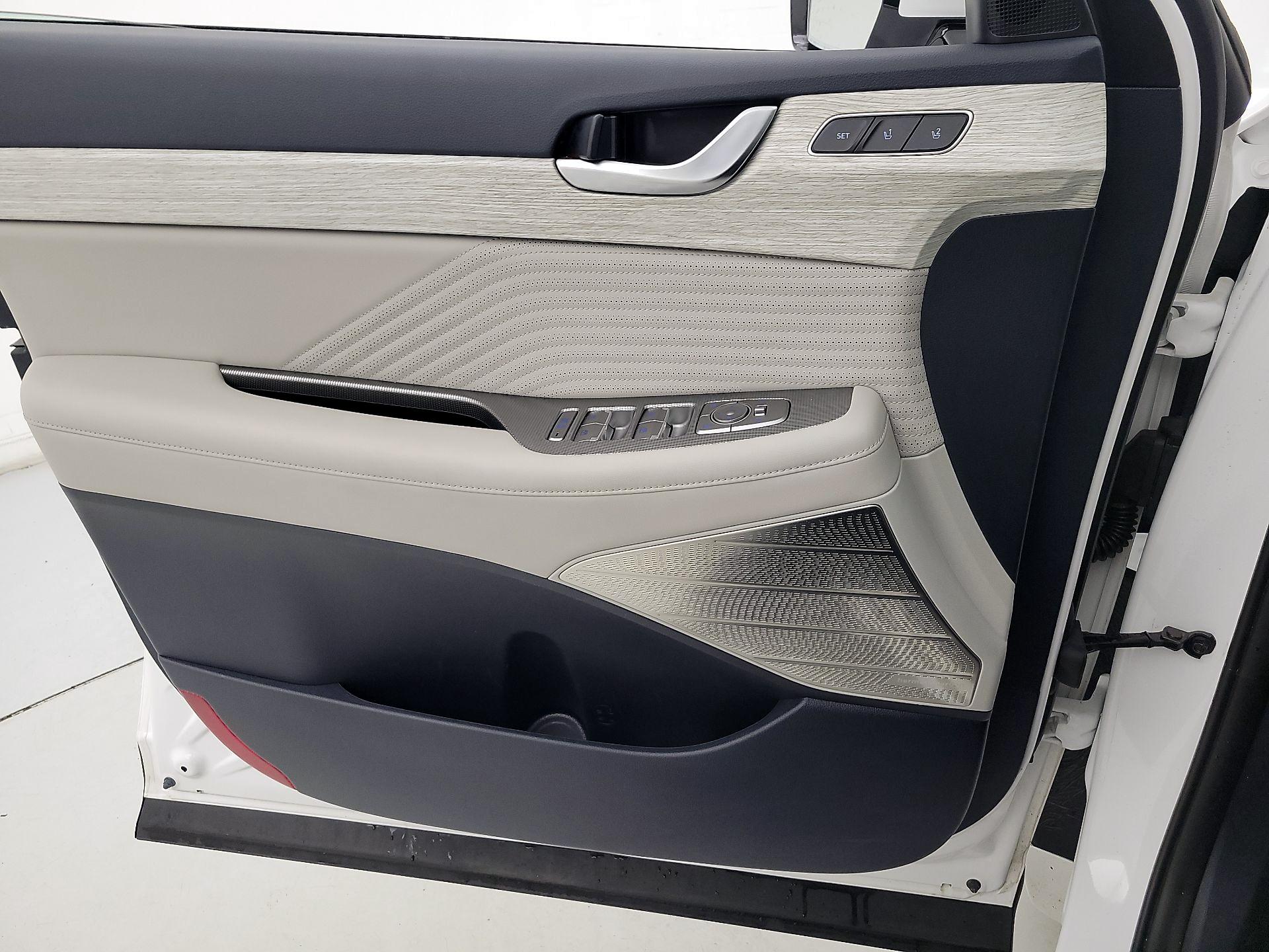 Thumbnail: 2023 Hyundai Palisade - 12