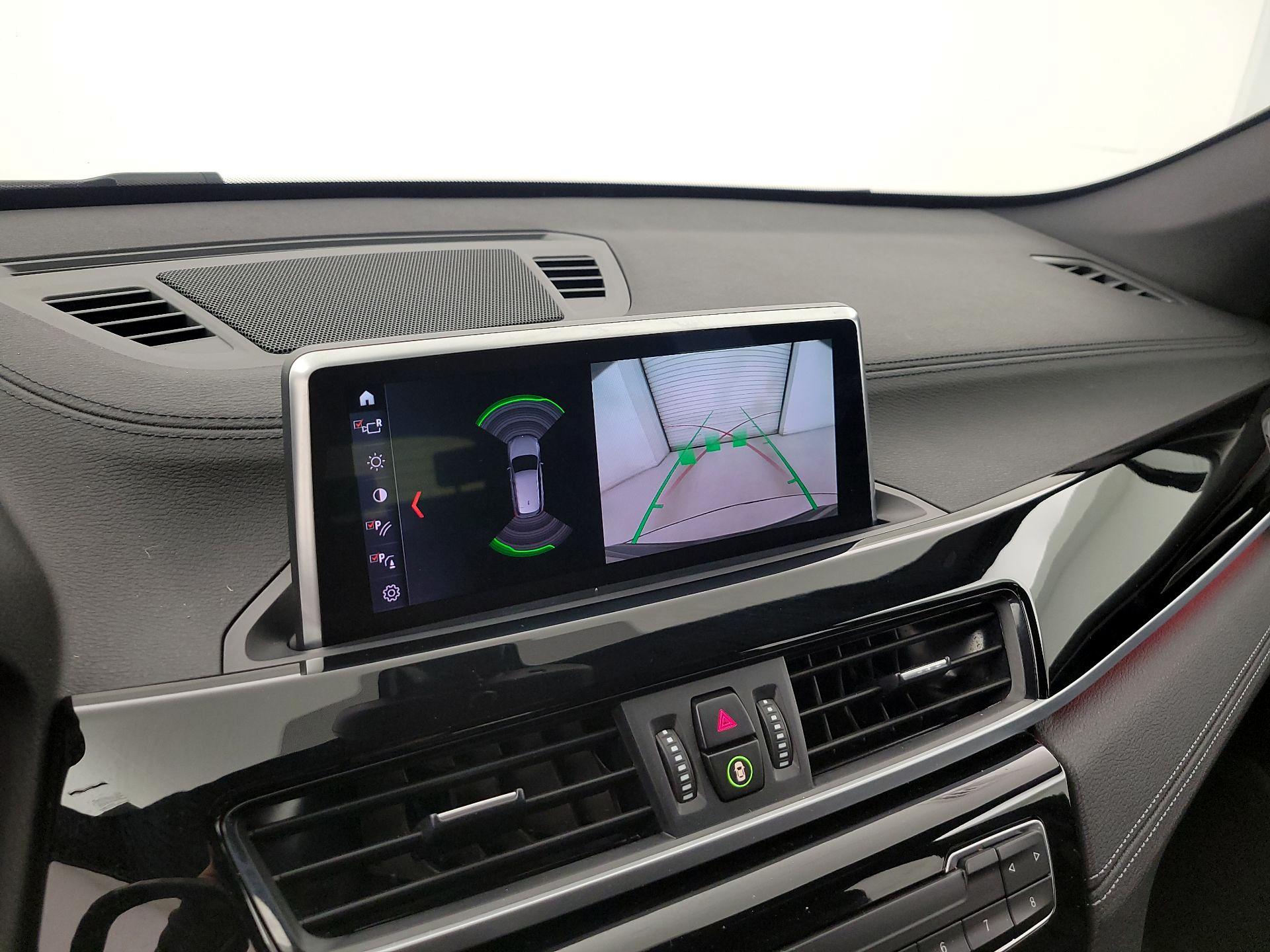 Thumbnail: 2021 BMW X1 - 15