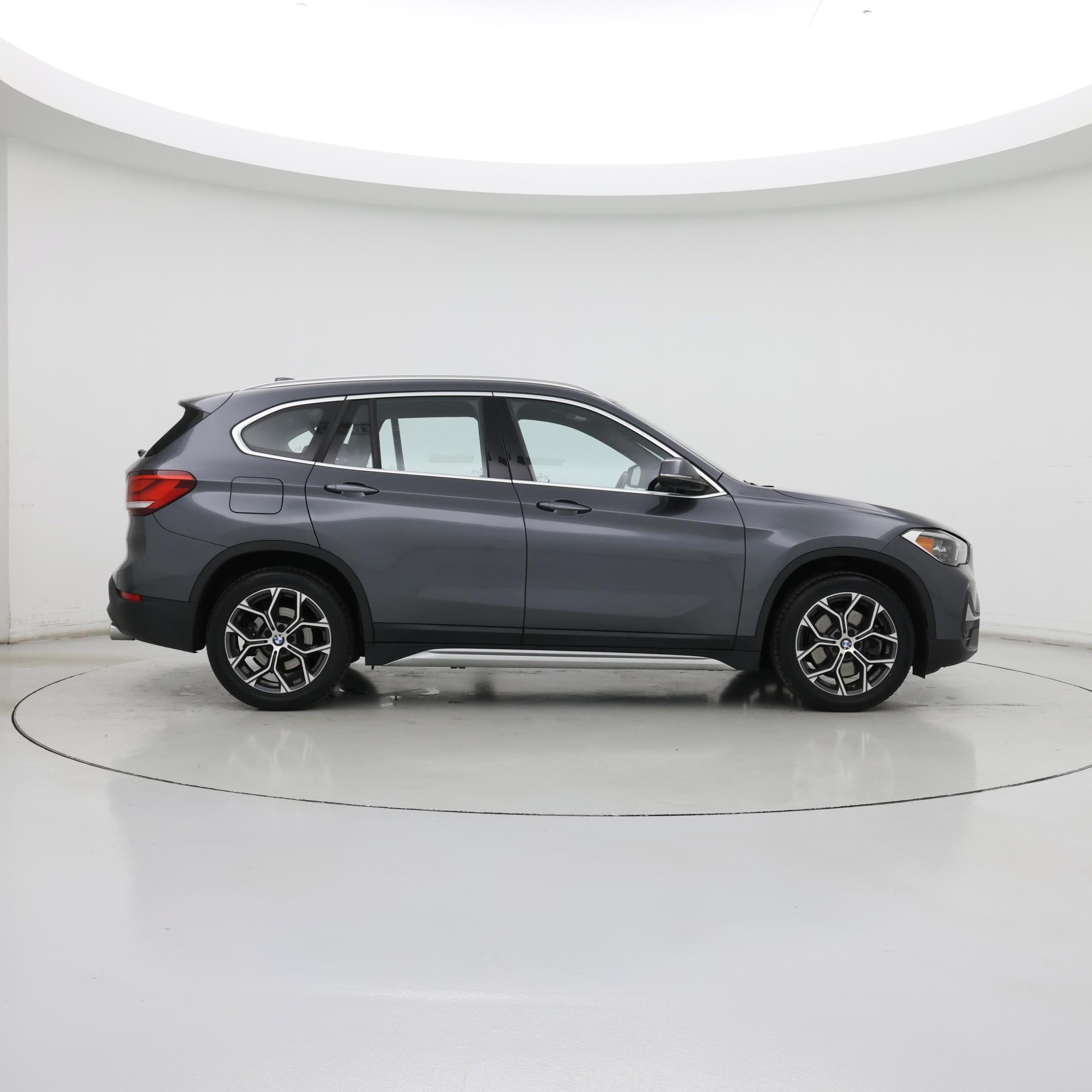 Thumbnail: 2021 BMW X1 - 7