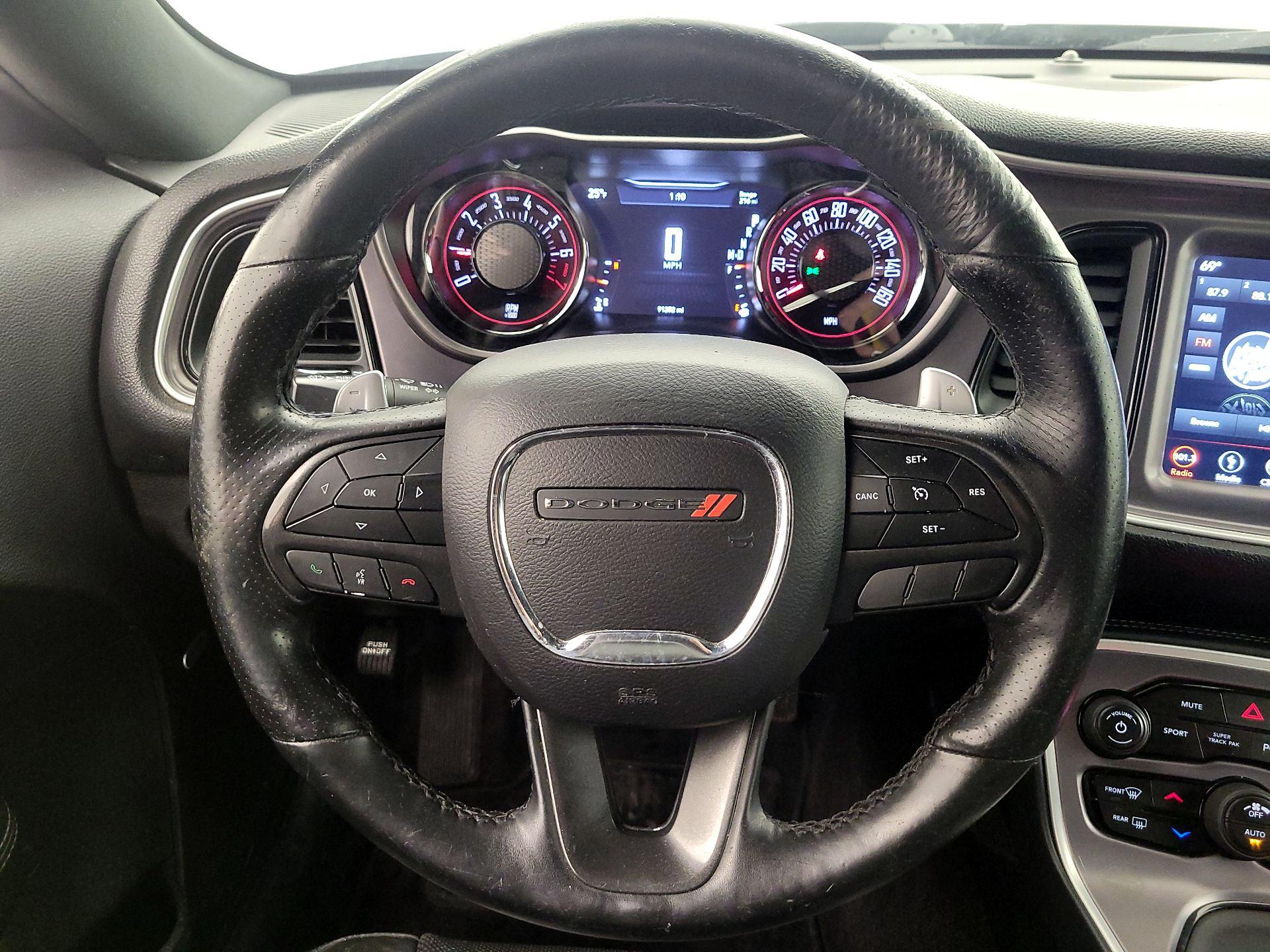 Thumbnail: 2018 Dodge Challenger - 10