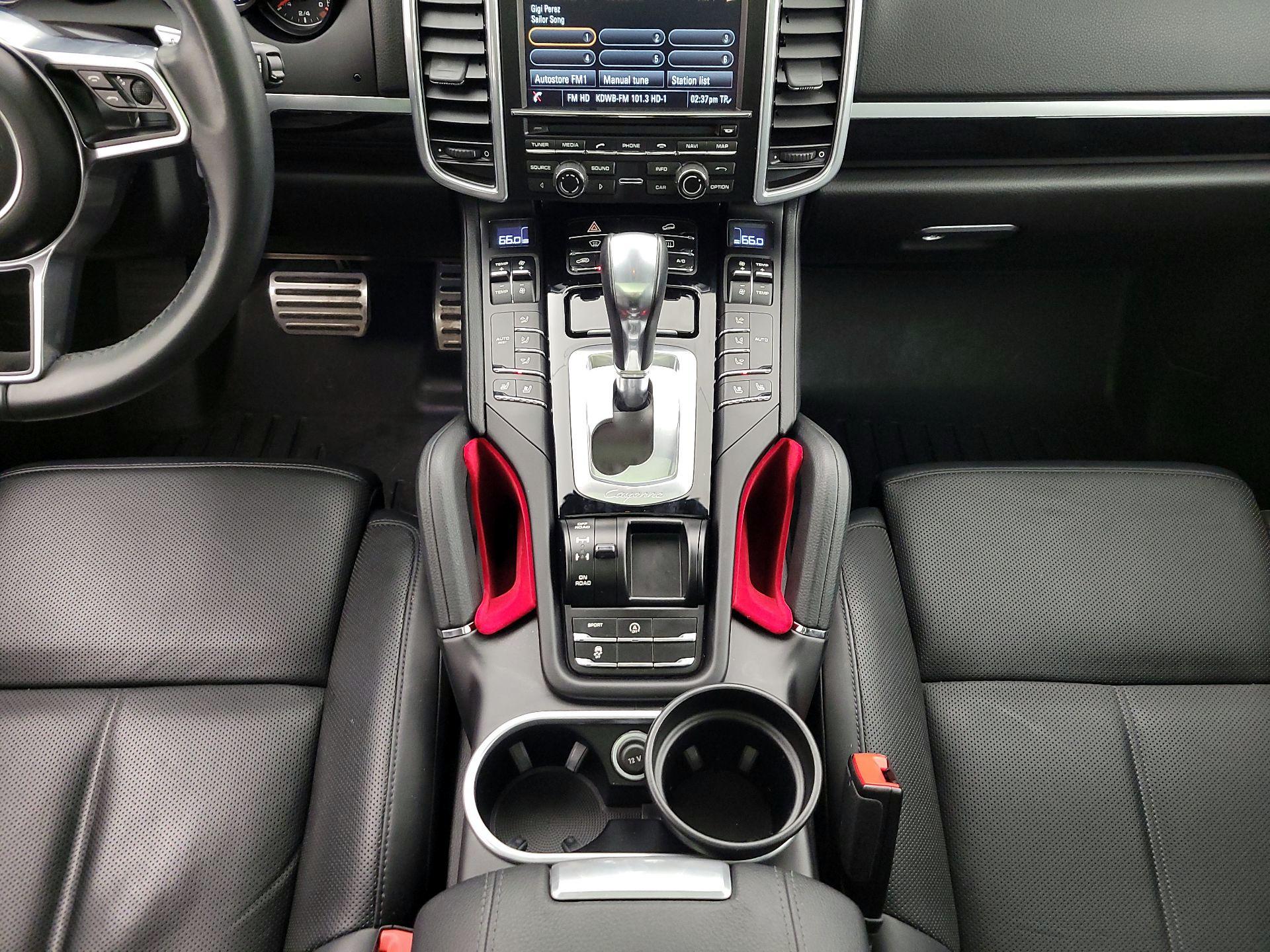 Thumbnail: 2016 Porsche Cayenne - 17