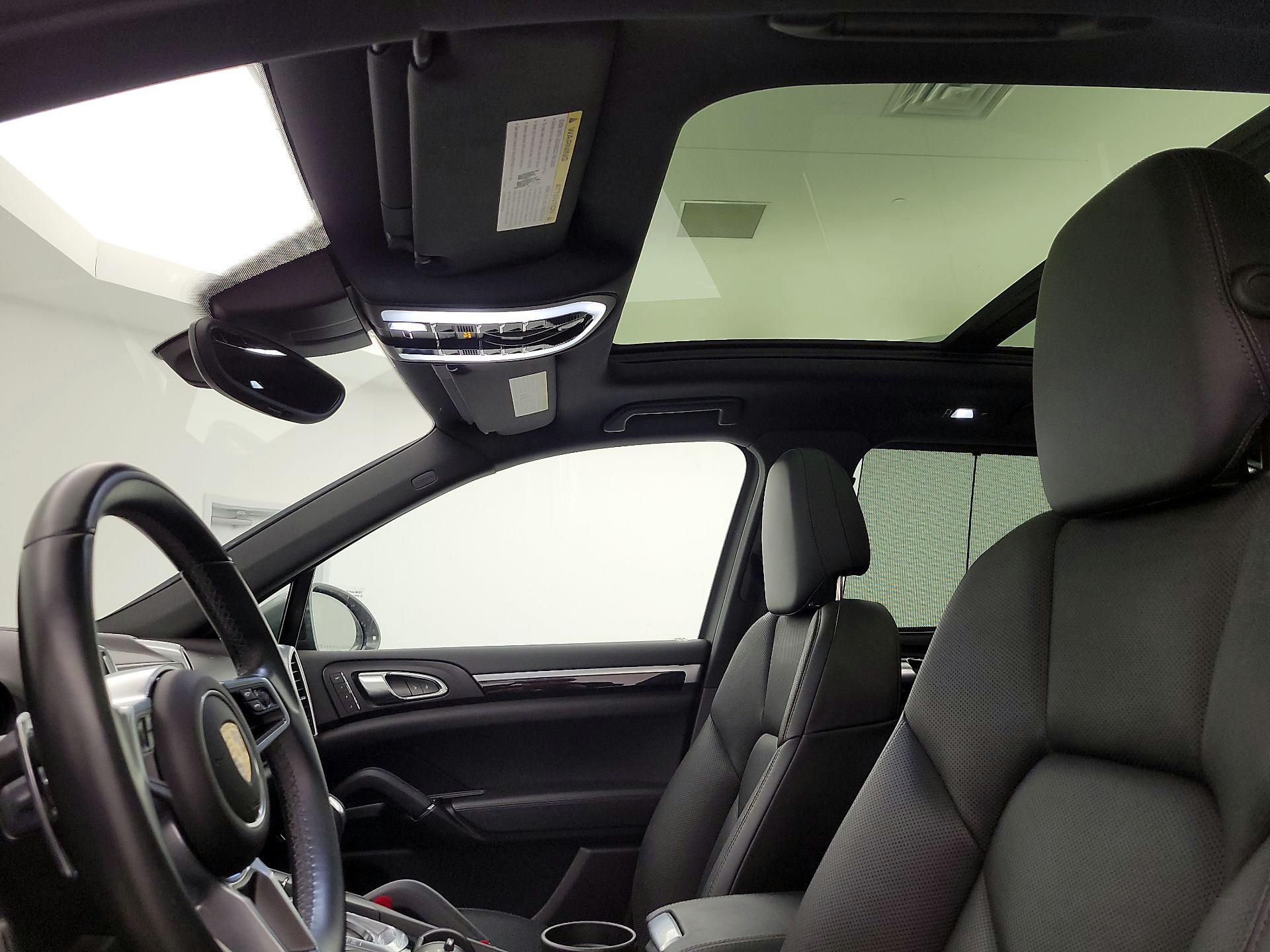 Thumbnail: 2016 Porsche Cayenne - 19