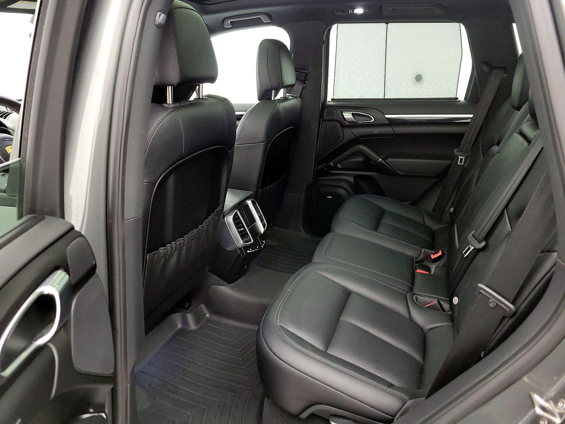 Thumbnail: 2016 Porsche Cayenne - 20