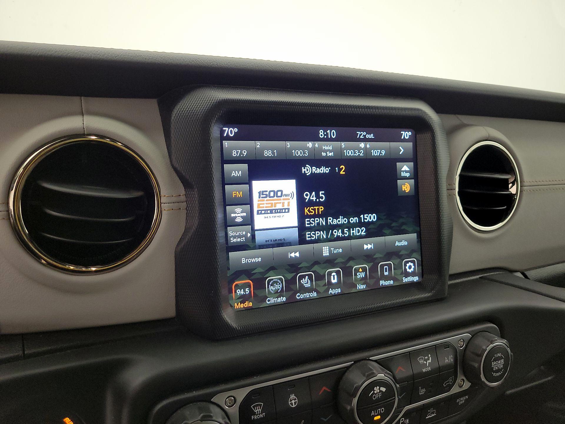 Thumbnail: 2023 Jeep Gladiator - 16