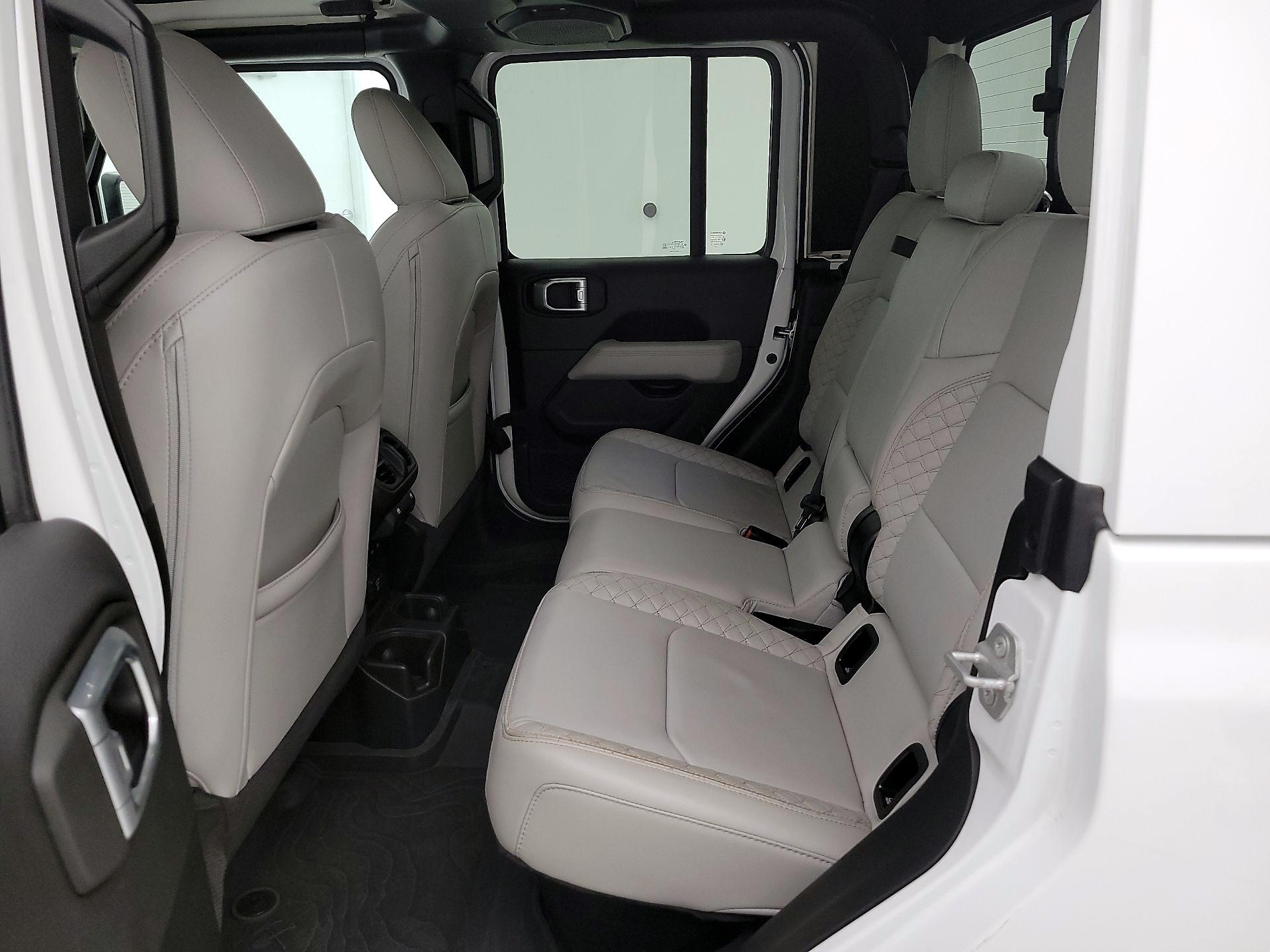 Thumbnail: 2023 Jeep Gladiator - 20