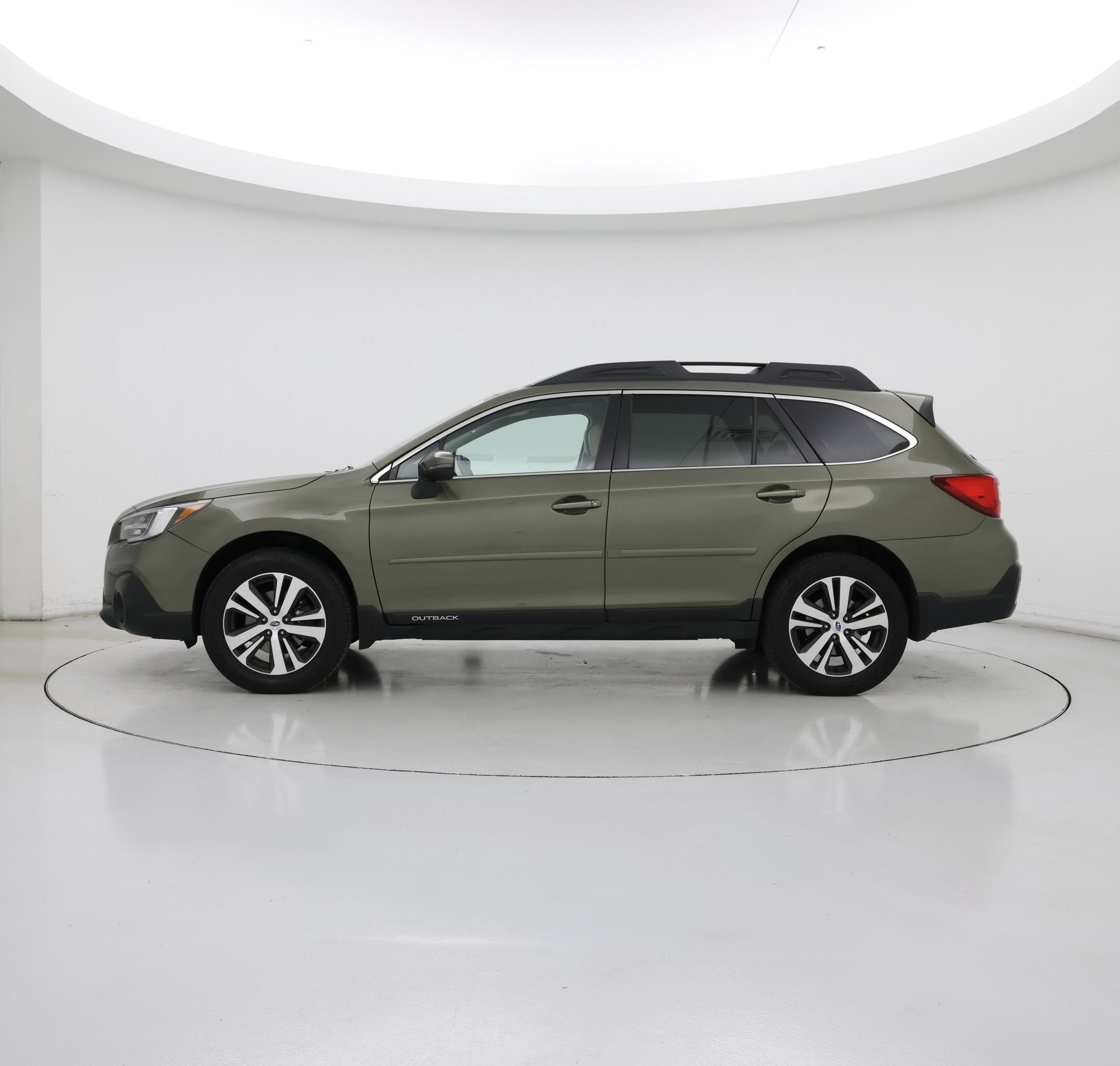 Thumbnail: 2019 Subaru Outback - 3