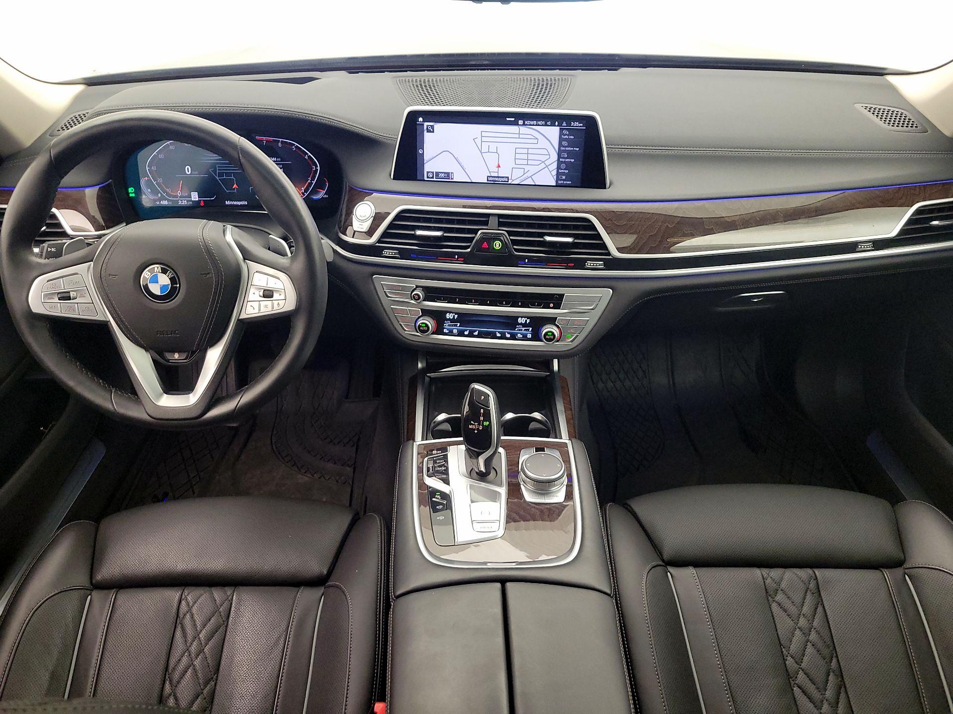 Thumbnail: 2021 BMW 7 Series - 9