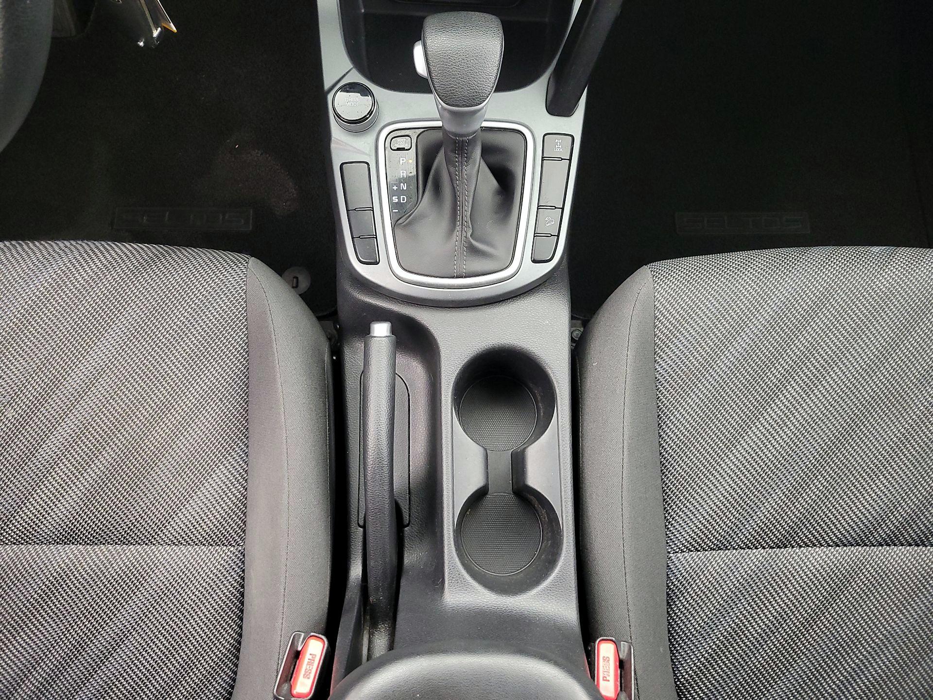 Thumbnail: 2021 Kia Seltos - 17