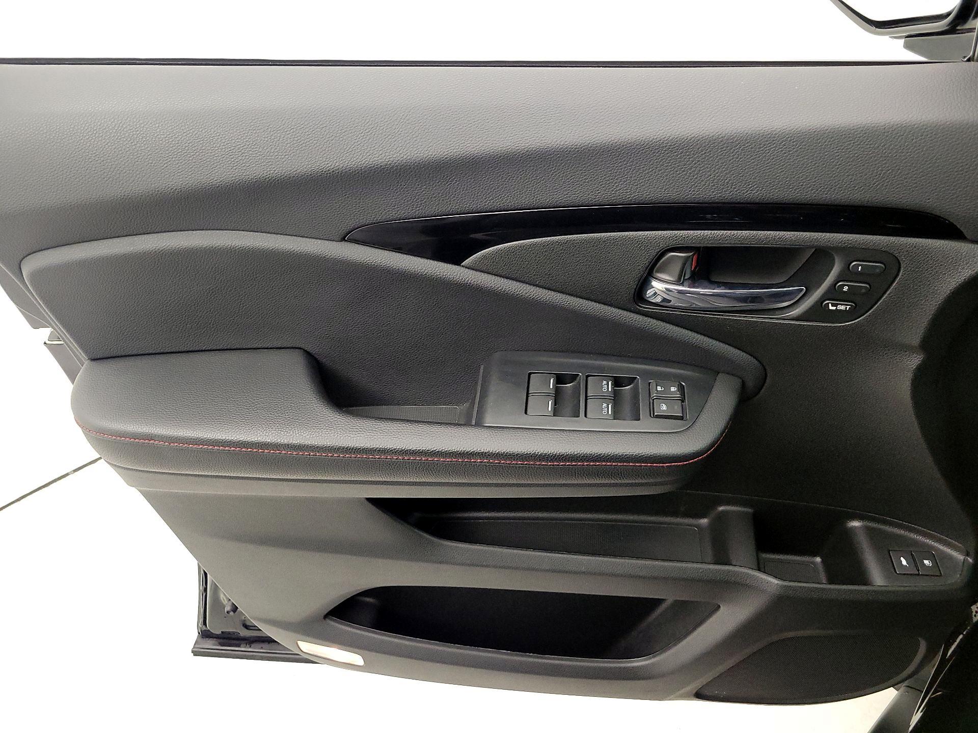 Thumbnail: 2022 Honda Pilot - 12