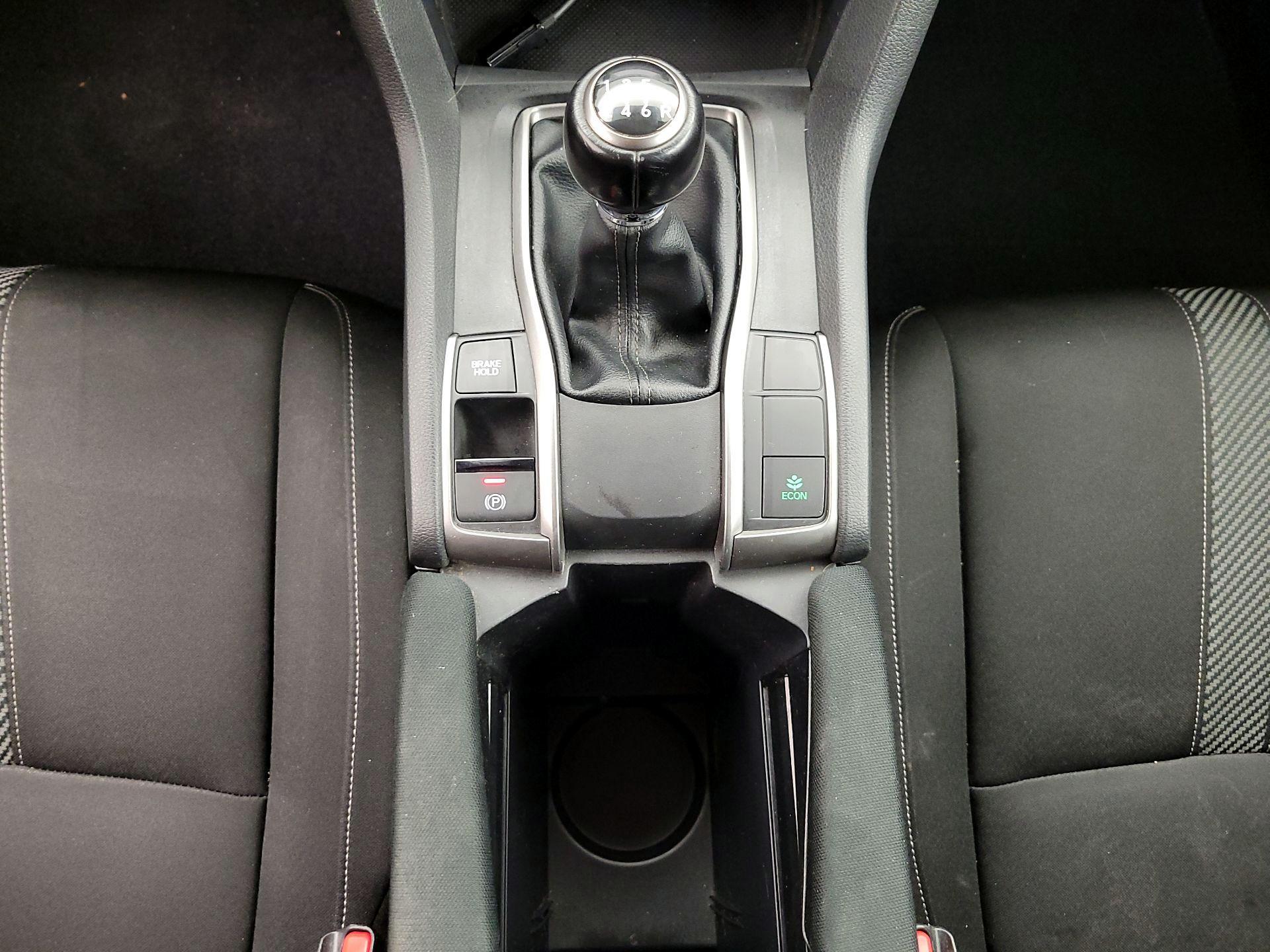 Thumbnail: 2019 Honda Civic - 17