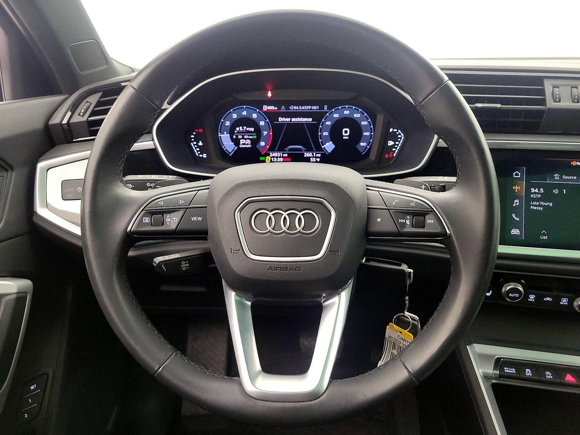 Thumbnail: 2022 Audi Q3 - 10