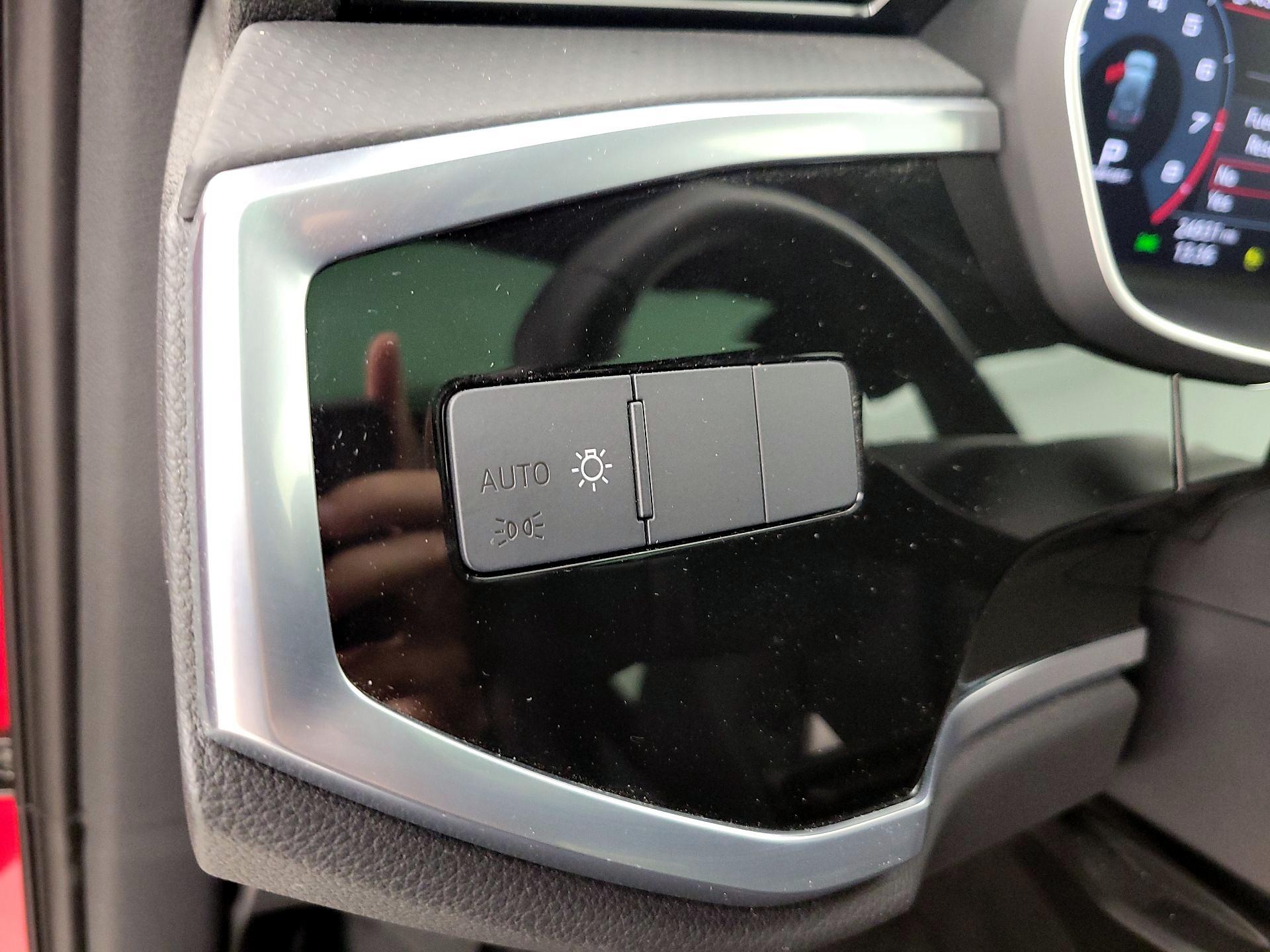 Thumbnail: 2022 Audi Q3 - 13