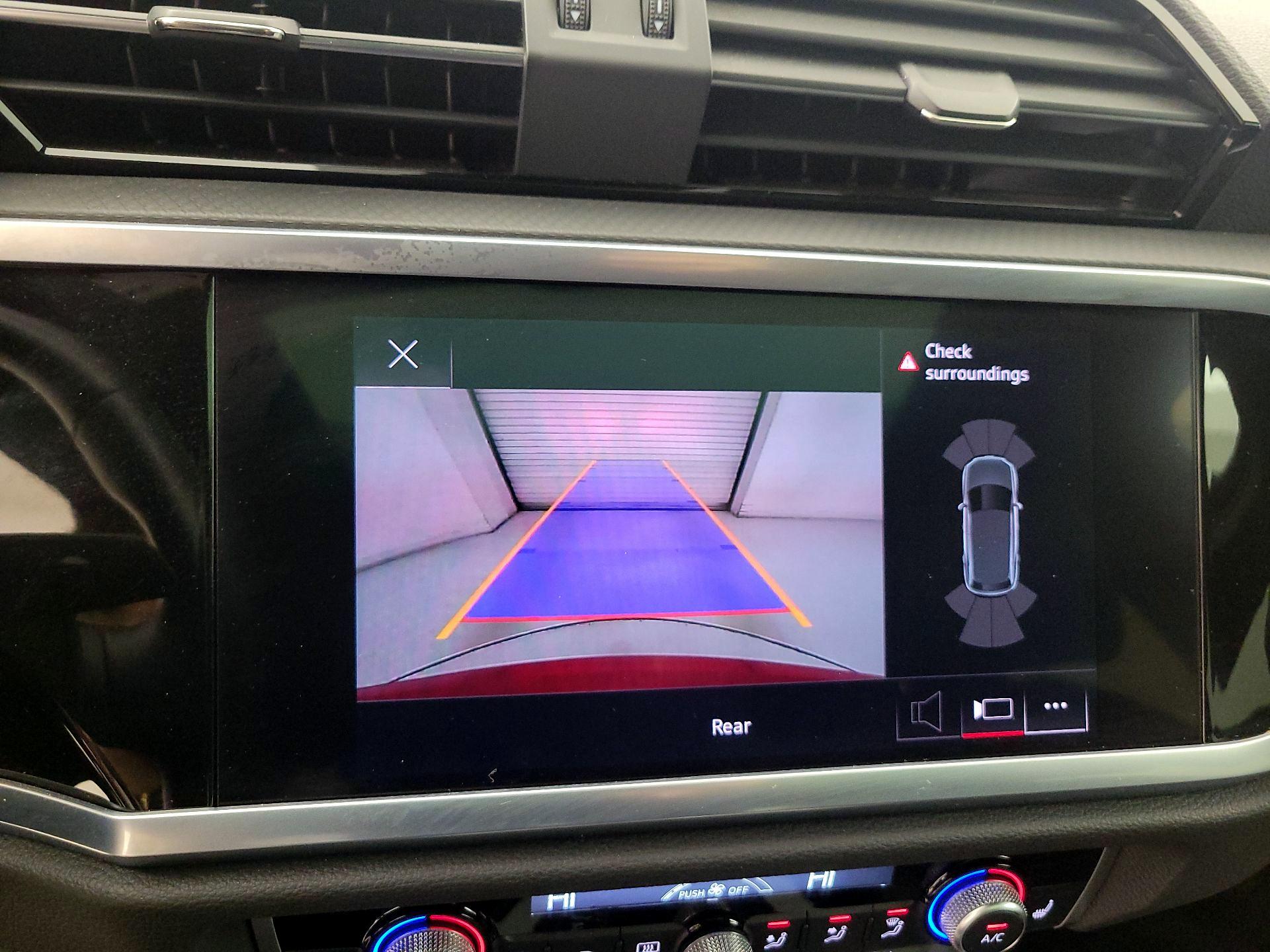 Thumbnail: 2022 Audi Q3 - 14