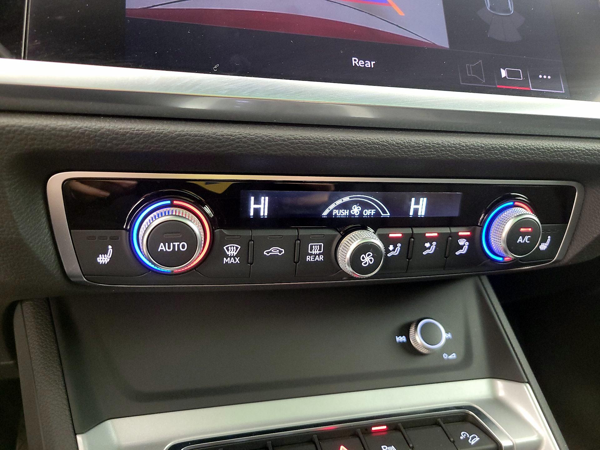 Thumbnail: 2022 Audi Q3 - 16