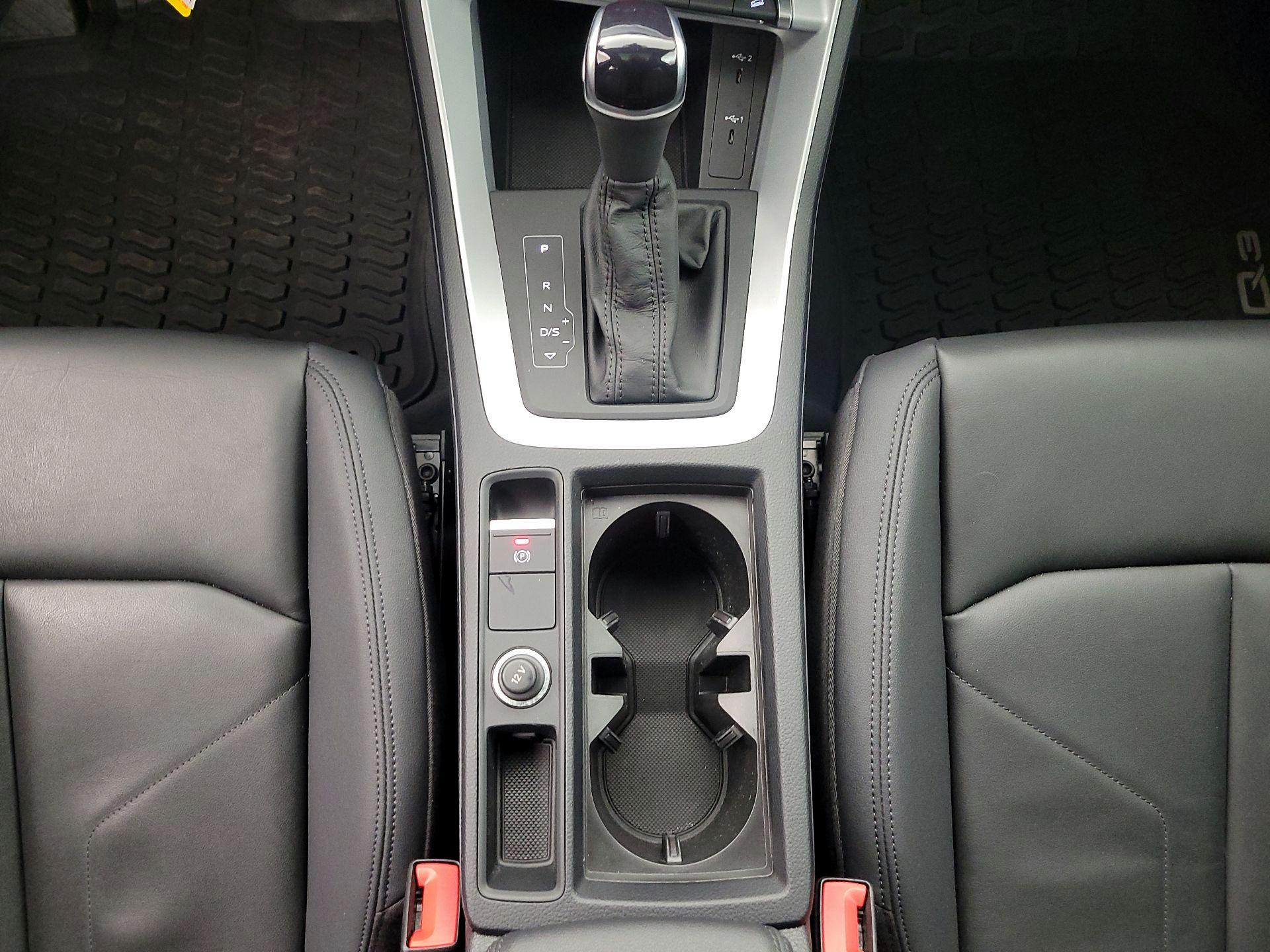 Thumbnail: 2022 Audi Q3 - 17