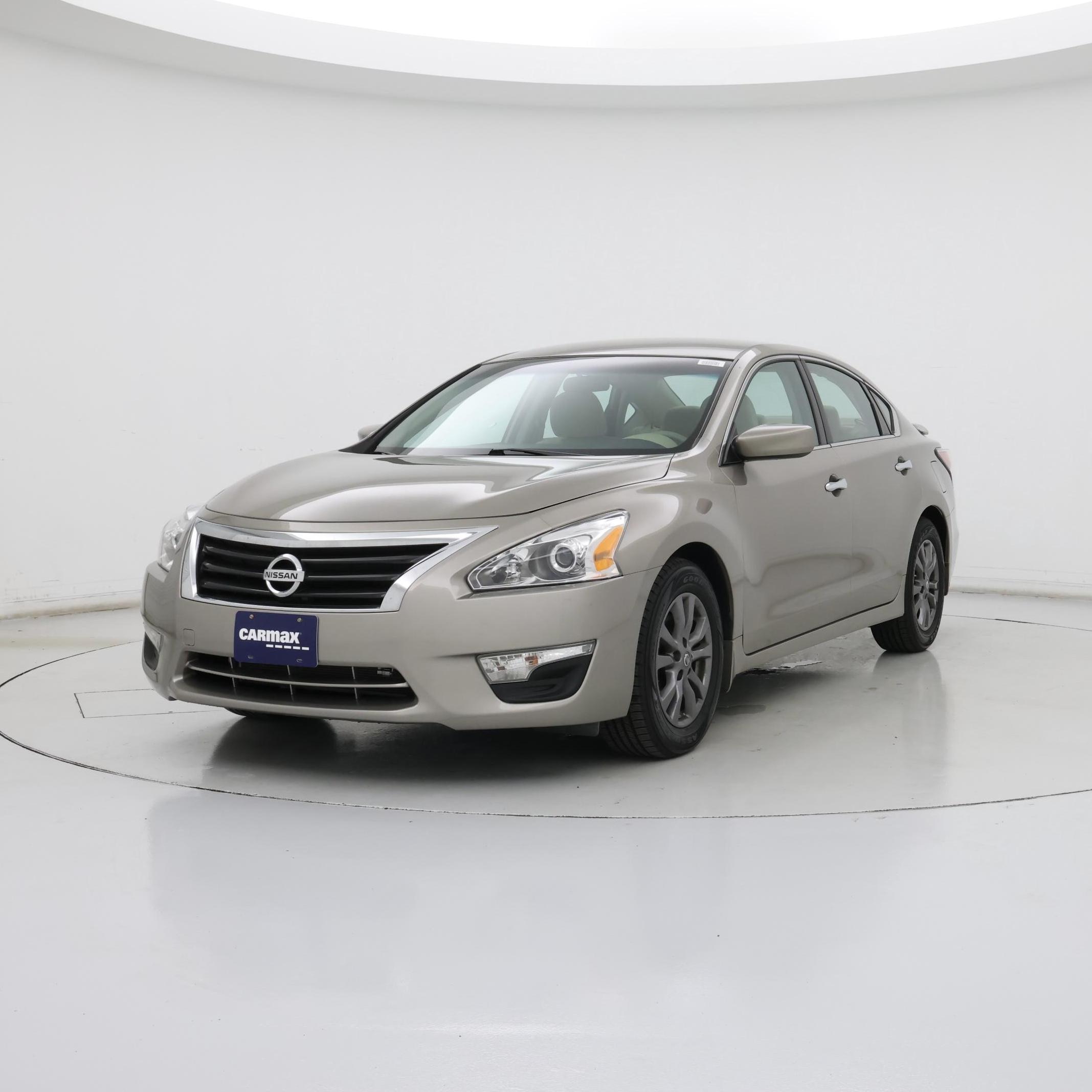Thumbnail: 2015 Nissan Altima - 4