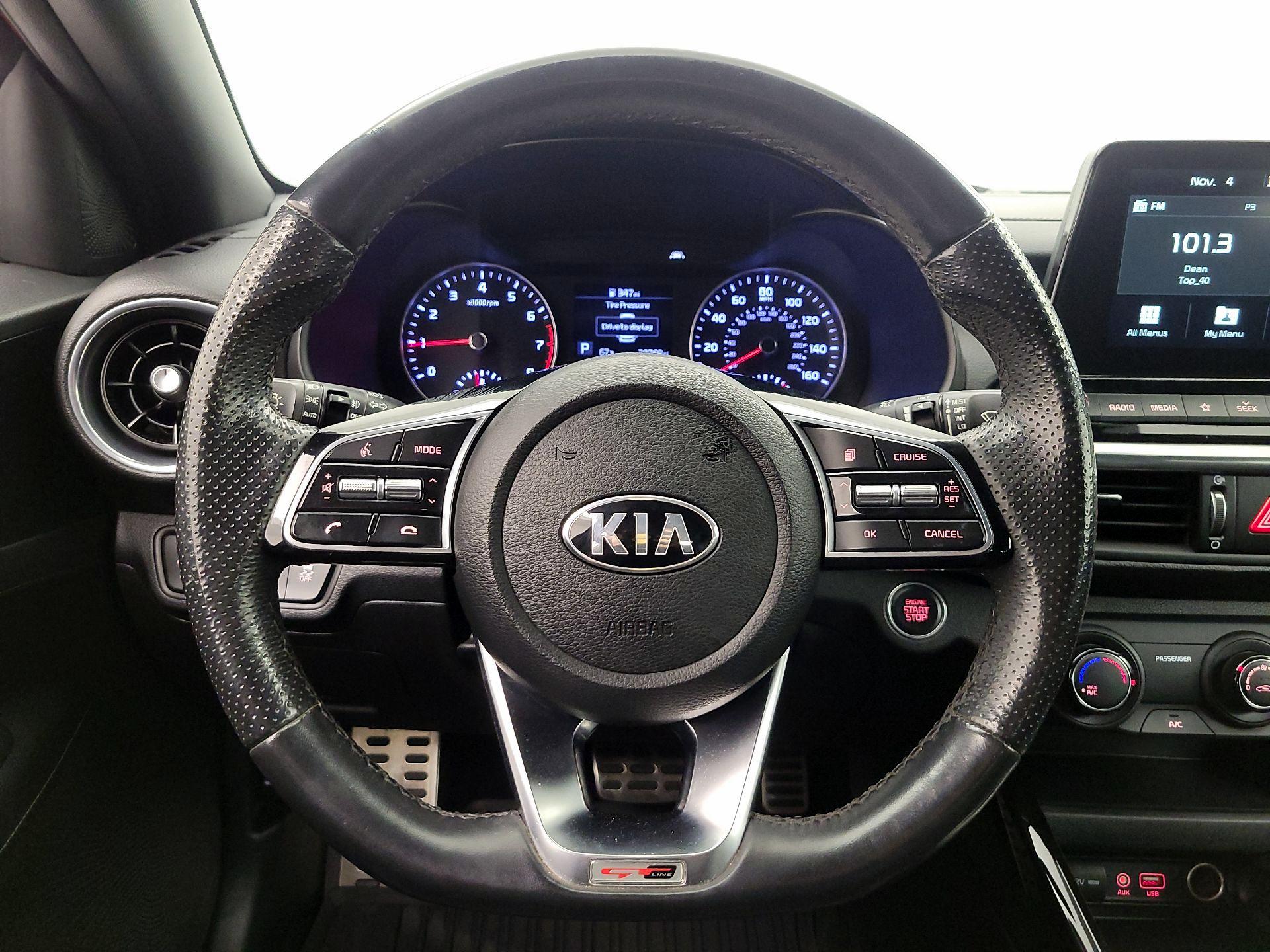 Thumbnail: 2020 Kia Forte - 10