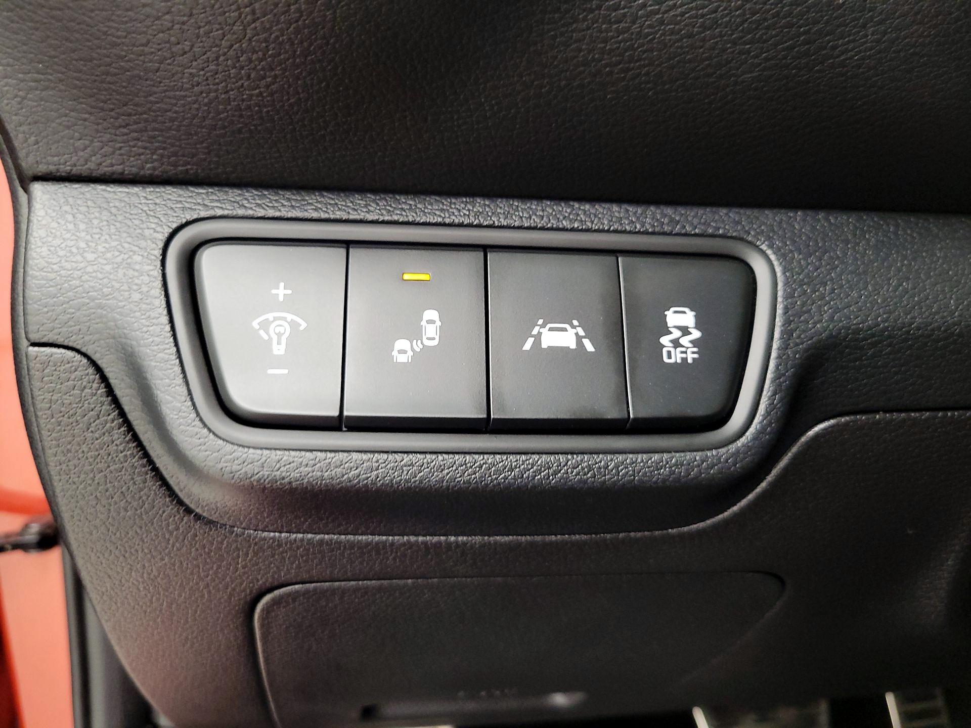 Thumbnail: 2020 Kia Forte - 13