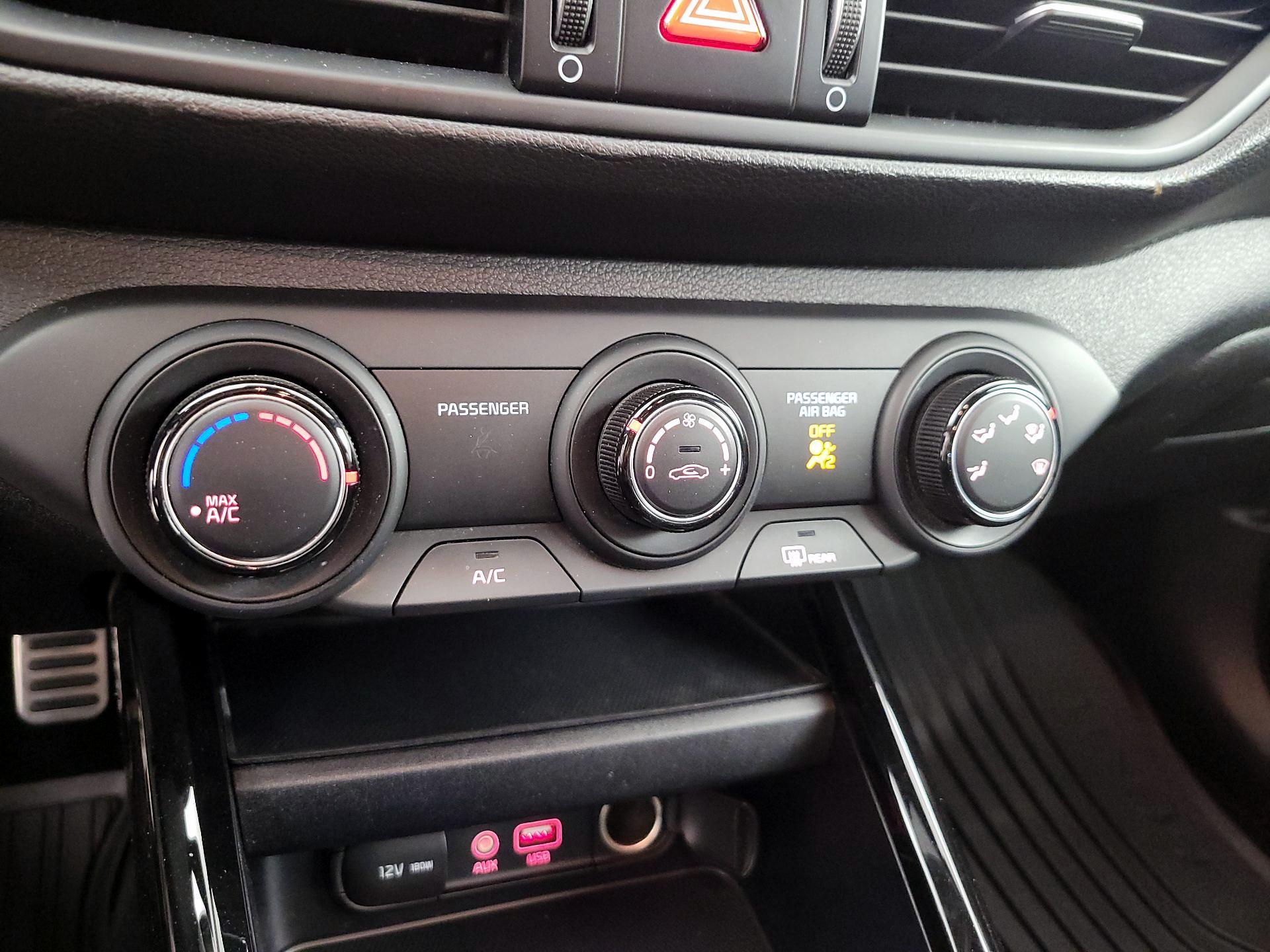 Thumbnail: 2020 Kia Forte - 16