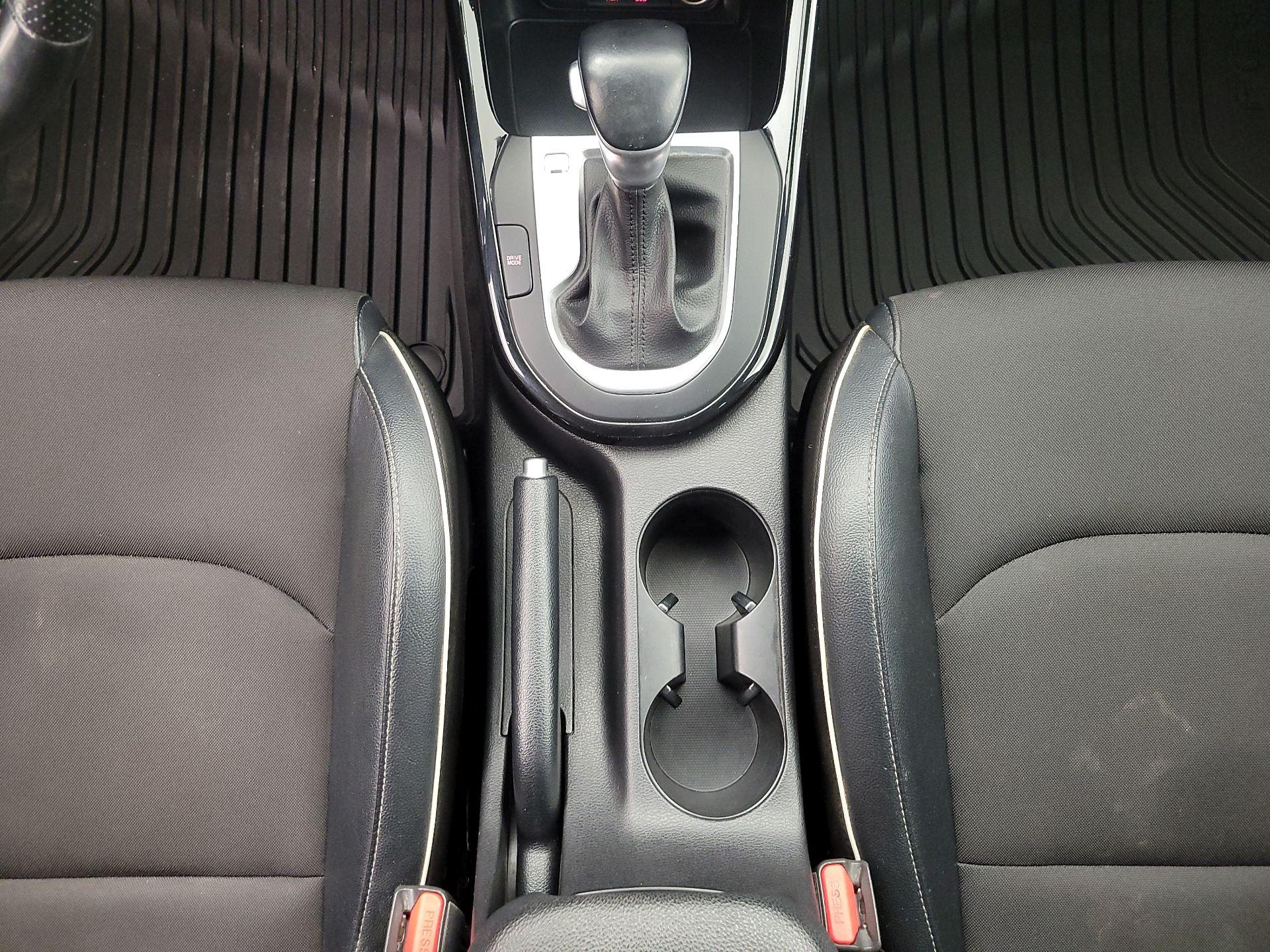 Thumbnail: 2020 Kia Forte - 17