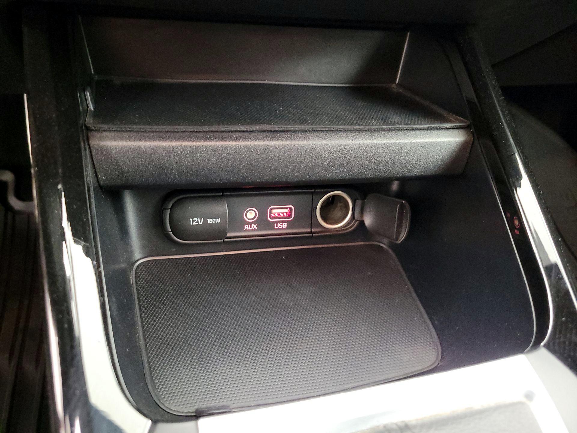 Thumbnail: 2020 Kia Forte - 18