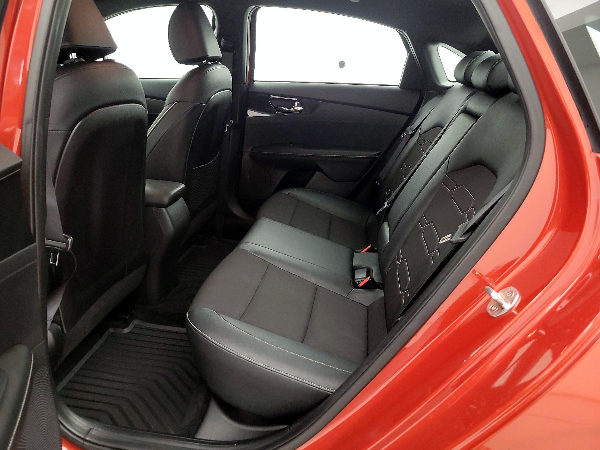 Thumbnail: 2020 Kia Forte - 19