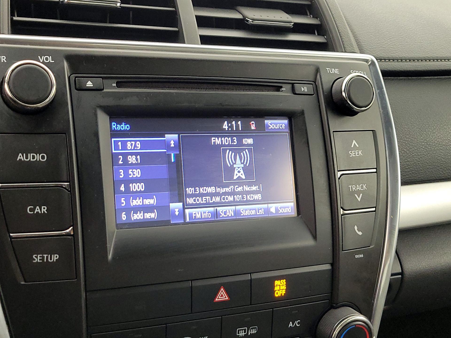 Thumbnail: 2015 Toyota Camry - 15