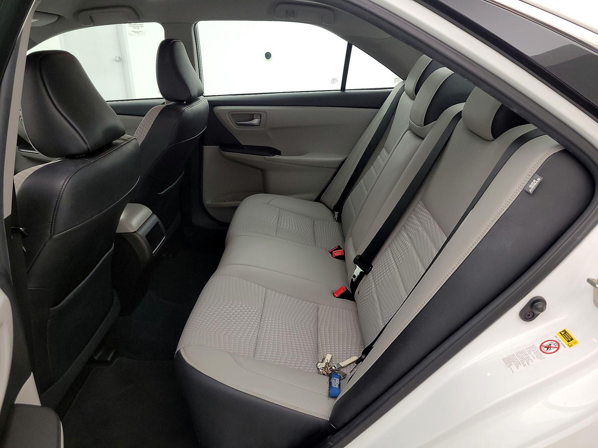 Thumbnail: 2015 Toyota Camry - 19