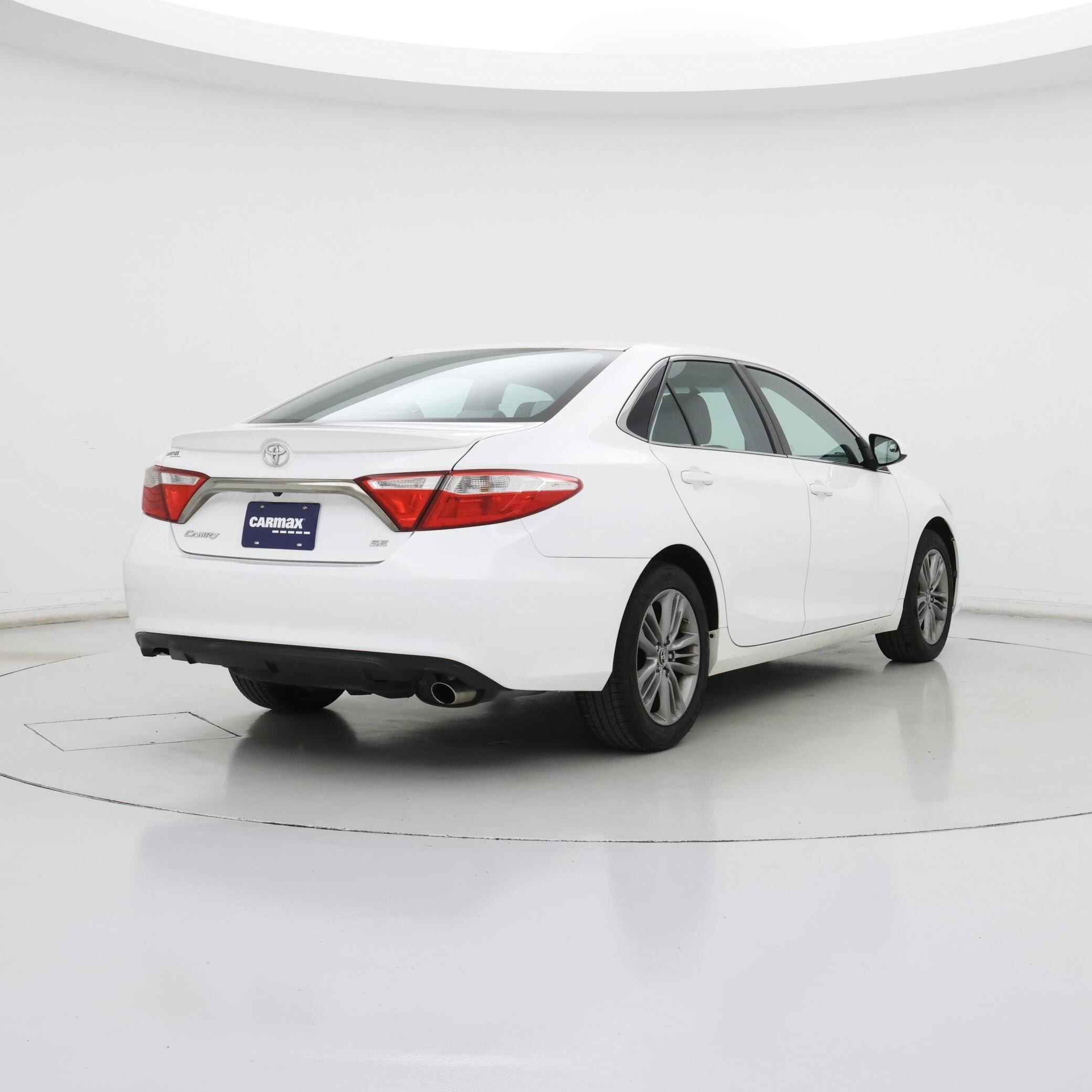 Thumbnail: 2015 Toyota Camry - 8