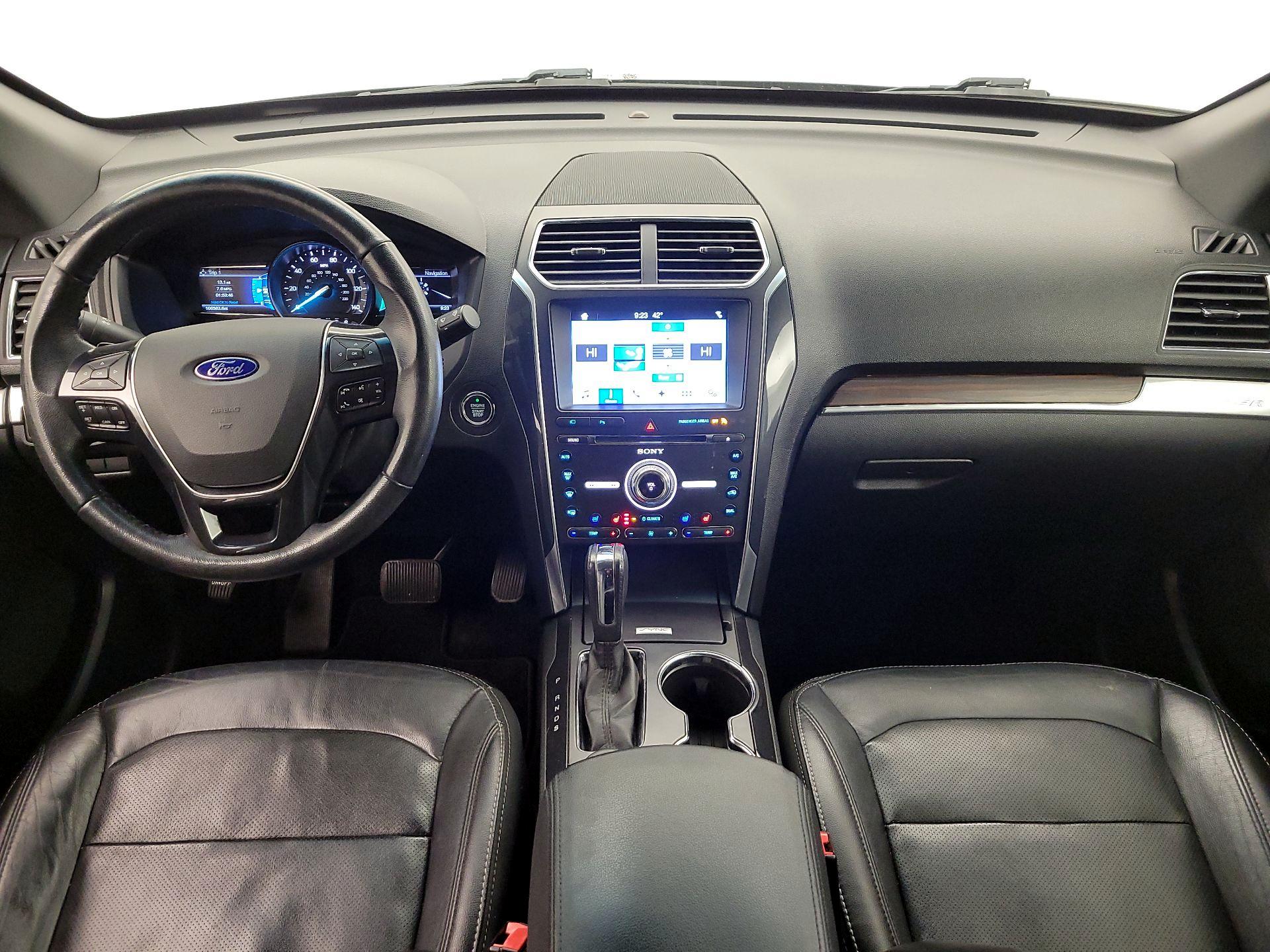 Thumbnail: 2017 Ford Explorer - 9