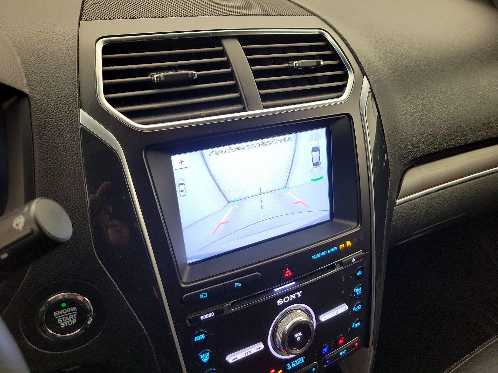 Thumbnail: 2017 Ford Explorer - 15